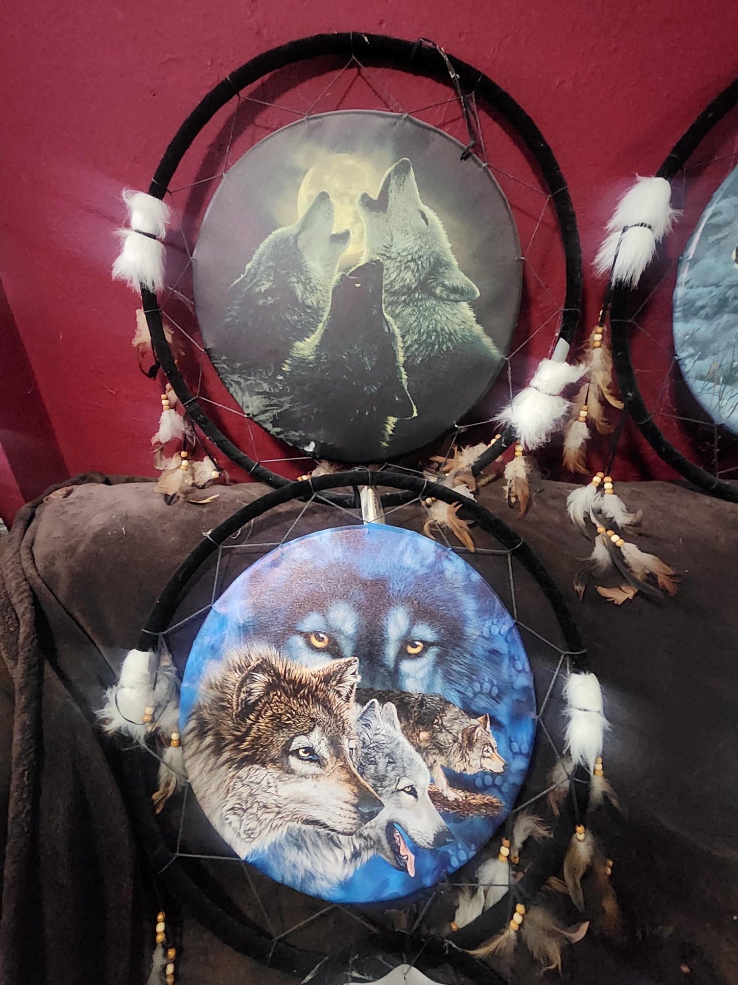 Big Wolf Dreamcatchers - Dreamcatchers - Dream Catchers - Wolf - Wolf Decor - Wolves - Wolf Gifts - Wolf Family - Animal Decor - Wildlife