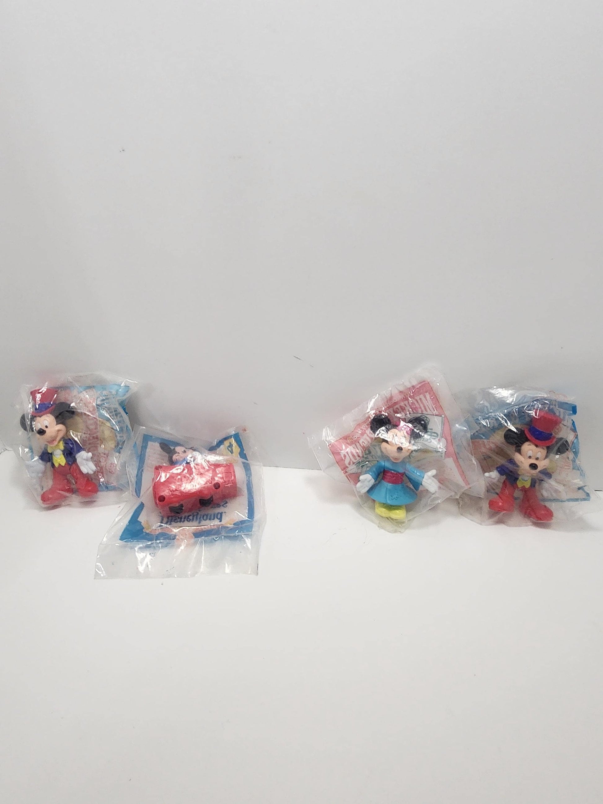 Disney Epcot Figurines - Walt Disney - Walt Disney Toys - Disneyland - Epcot - Mickey Mouse - Minnie Mouse - Vintage Toys - Happy Meal Toys