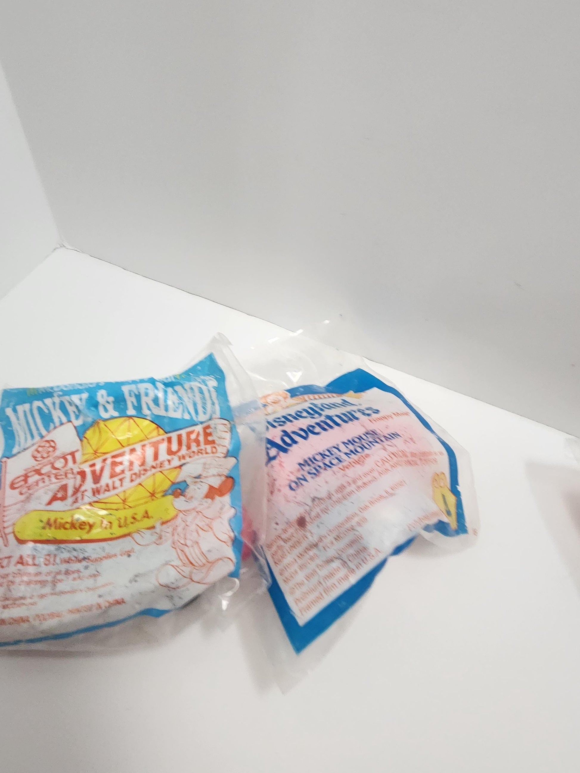 Disney Epcot Figurines - Walt Disney - Walt Disney Toys - Disneyland - Epcot - Mickey Mouse - Minnie Mouse - Vintage Toys - Happy Meal Toys