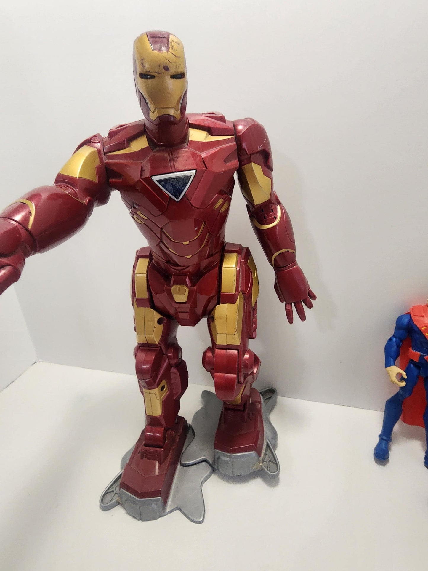 Marvel Action Figures - Talking Action Figures - Ironman - Iron Man - Captain America - Superman - Marvel - Marvel Toys - DC Toys - DC