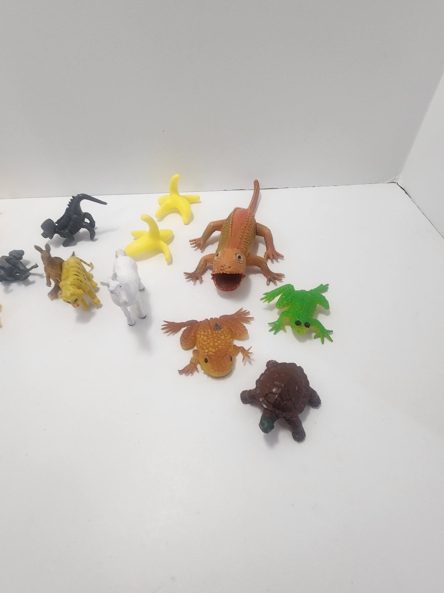 Pets and Animals Toy Playset Lot - Toy Lot - Cats - Pets - Animals - Animal Toys - Pretend Toys - Pretend Animals - Animal Figures