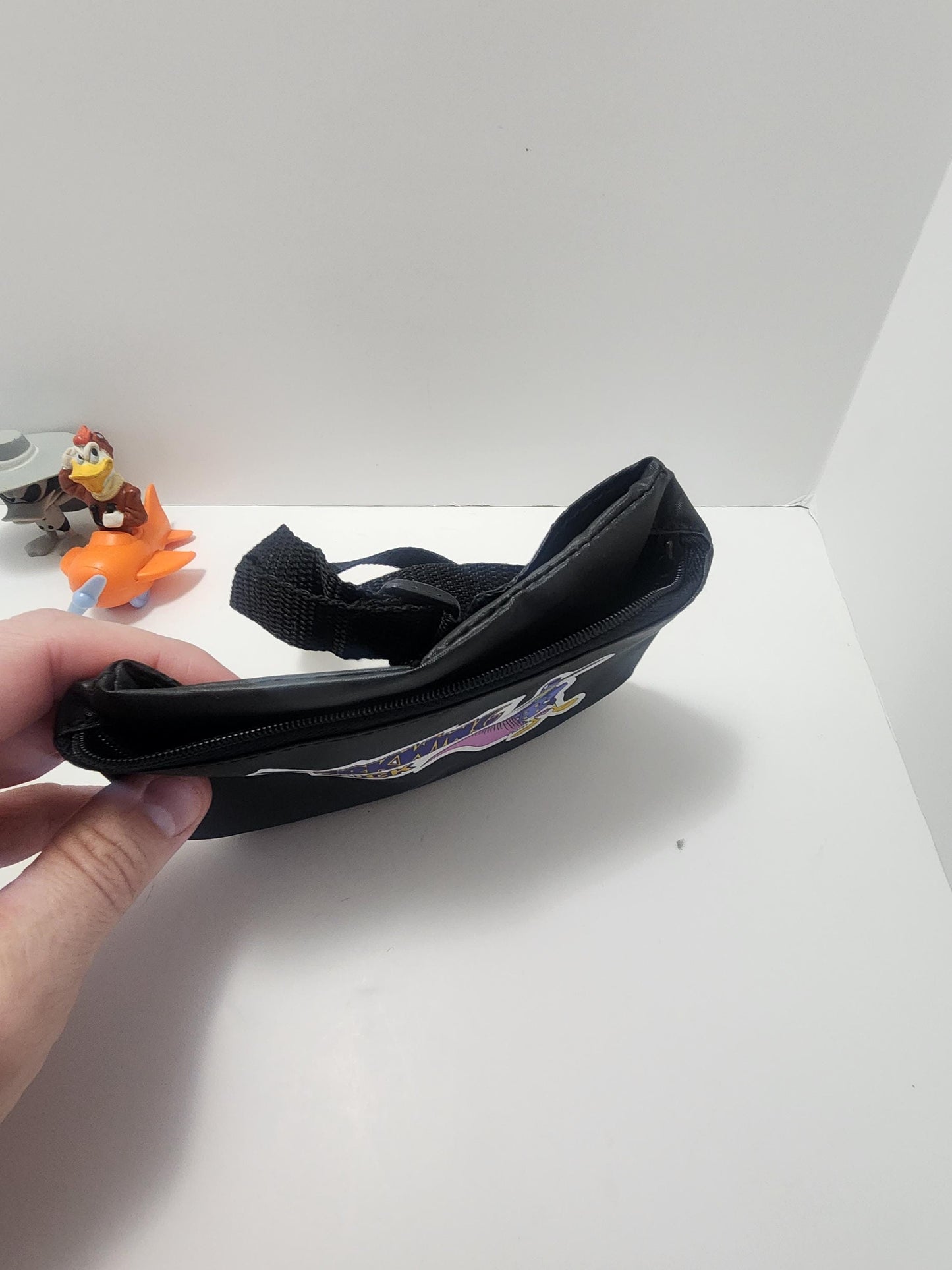 Disney Darkwing Duck Figures and Toys - Disney - Disney Toys - Kelogg - Cereal Toys - Magnifying Glass - Bags - Darkwing Duck