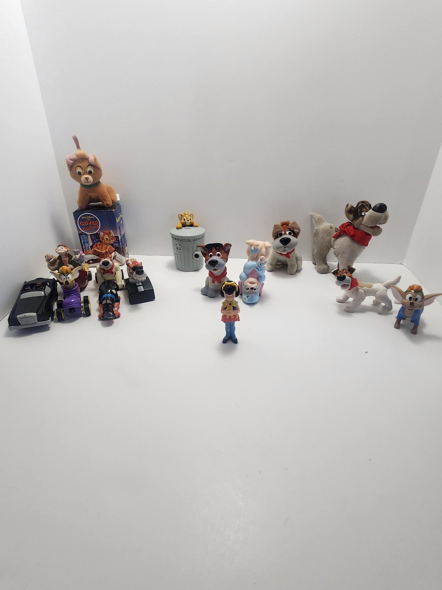 Oliver And Company Toys - Disney - Disney Toys - All Dogs Go To Heaven - Pvc Toys - Ornaments - Mcdonalds Ornaments - Dodger - Oliver