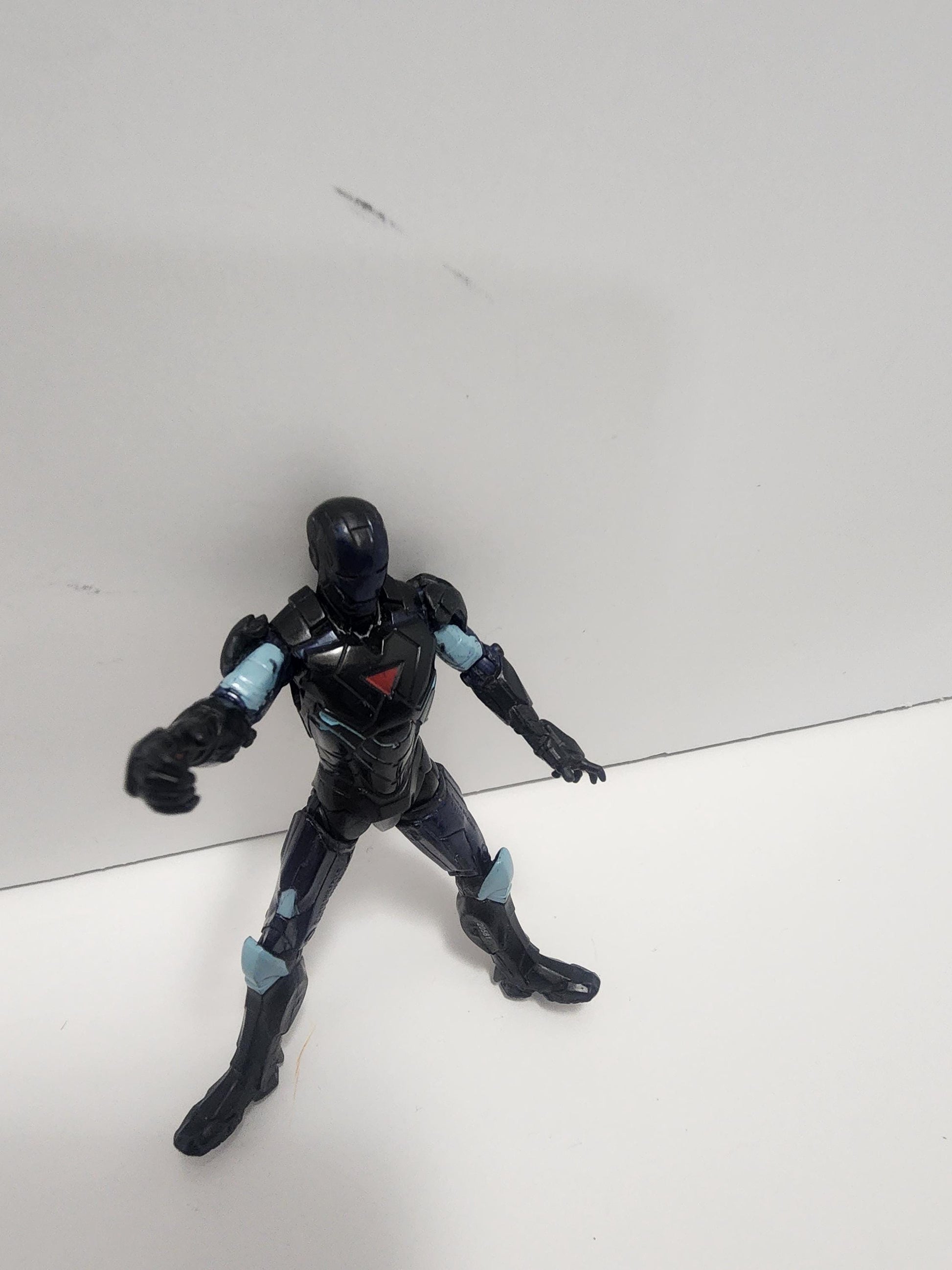 Marvel 2010 Comics Iron Man Action Figure - Iron Man - Iron Man Toys - Iron Man Figures - Marvel Toys