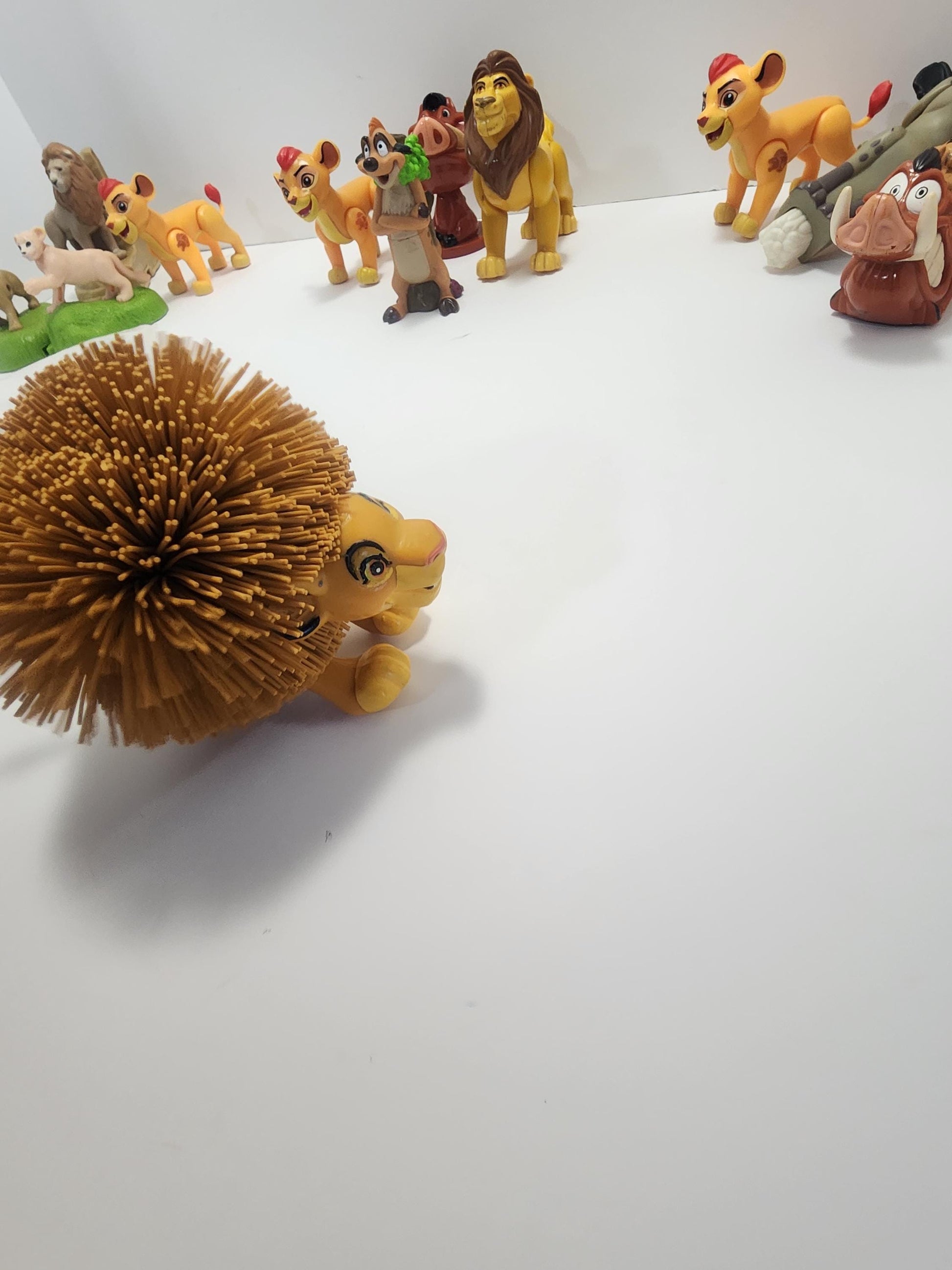 Disney's The Lion King Vintage 1990s 2000s Toy Figures - Disney - Disney Toys - The Lion King - Lion King Toys - Simba - Rafiki