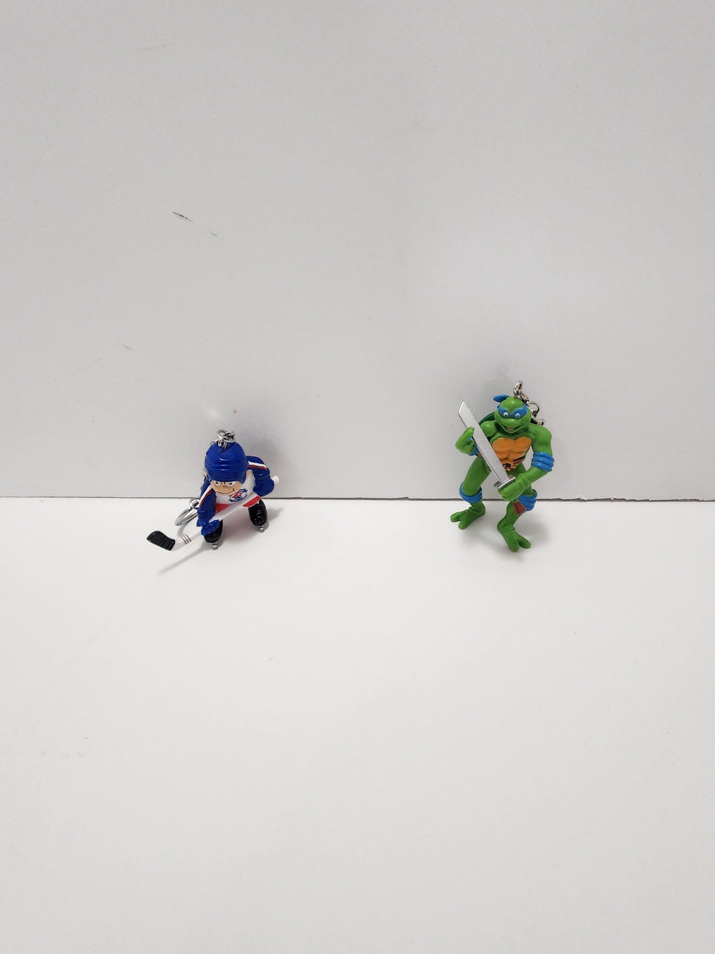 Keychain Toy Figures - TMNT - Hockey - Hockey Toys - NHL Toys - Teenage Mutant Ninja Turtles - Keychain - Keychain Toys