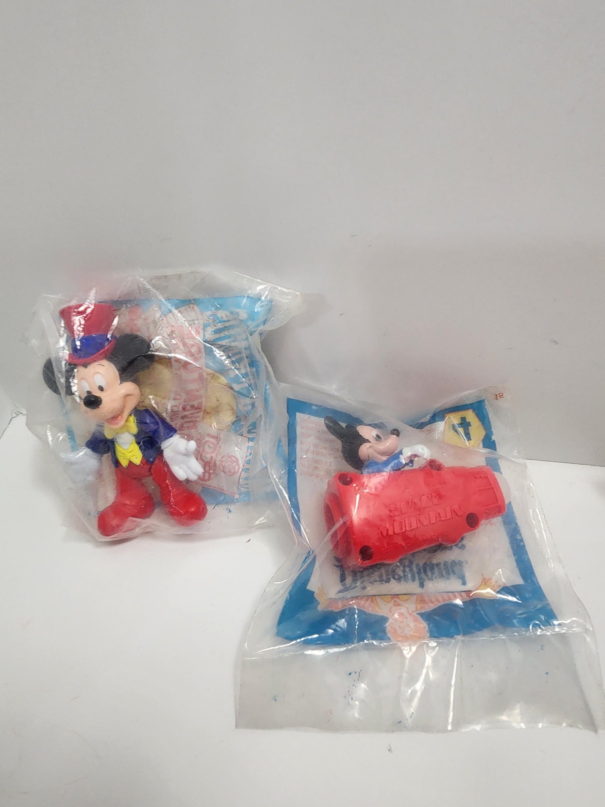 Disney Epcot Figurines - Walt Disney - Walt Disney Toys - Disneyland - Epcot - Mickey Mouse - Minnie Mouse - Vintage Toys - Happy Meal Toys