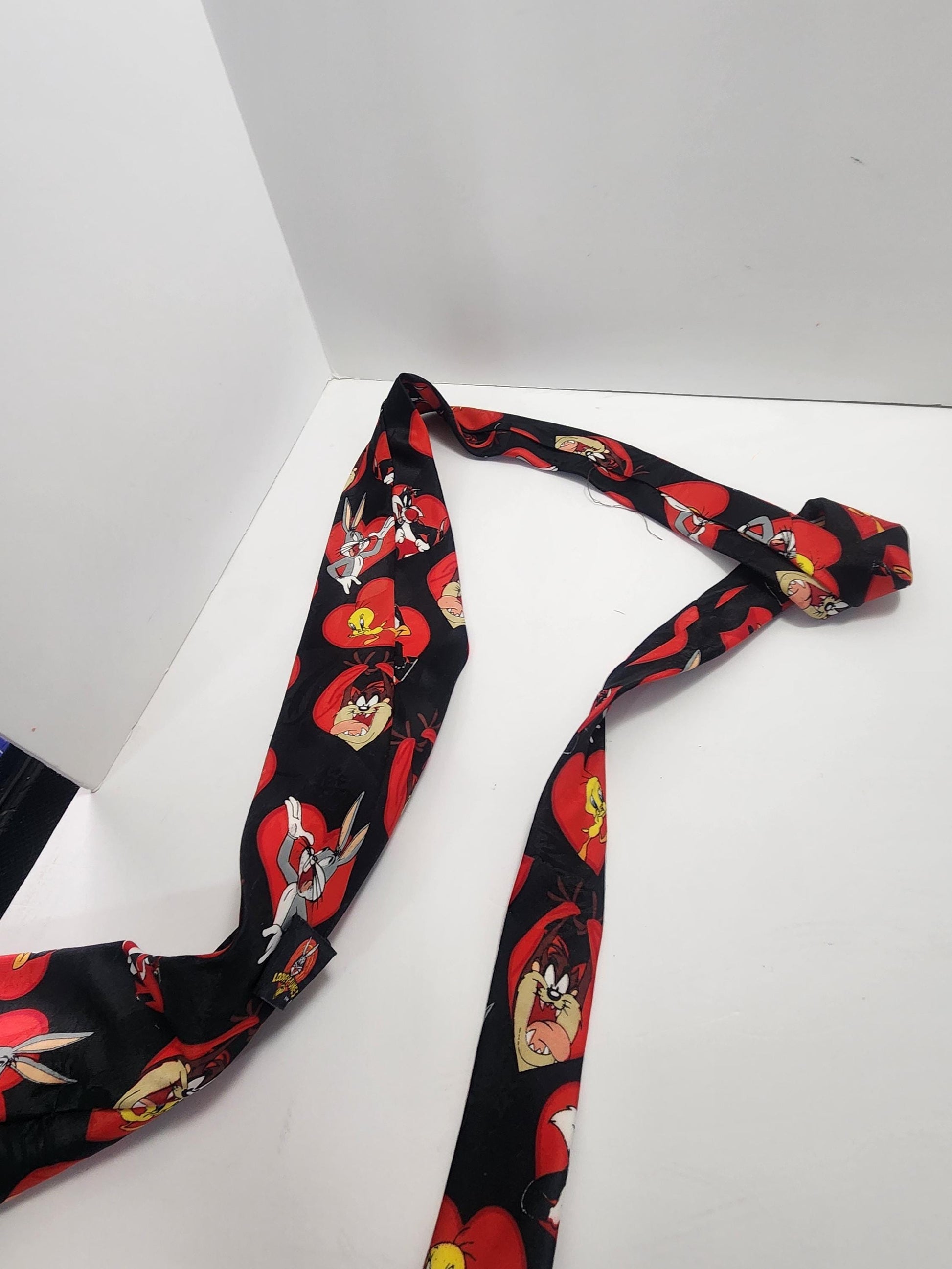 Looney Tunes Warner Brothers Men's Tie - Ties - Necktie - Looney Toons - Looney Tunes - Warner Brothers - Character Ties