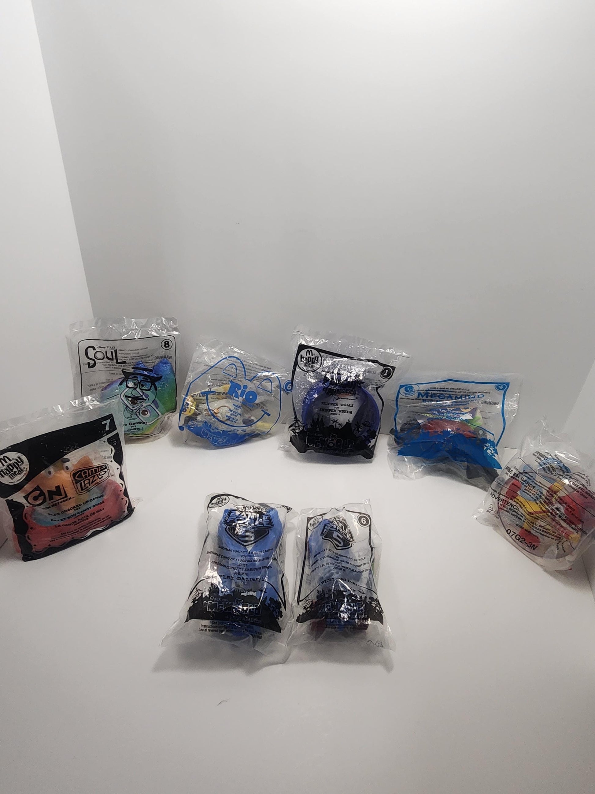 Mcdonalds Happy Meal Toys - Rio - Megamind - Ronald Mcdonald - Battle Force - Soul - Camp Lazlo - Megamind Toys - Mcdonald Toys