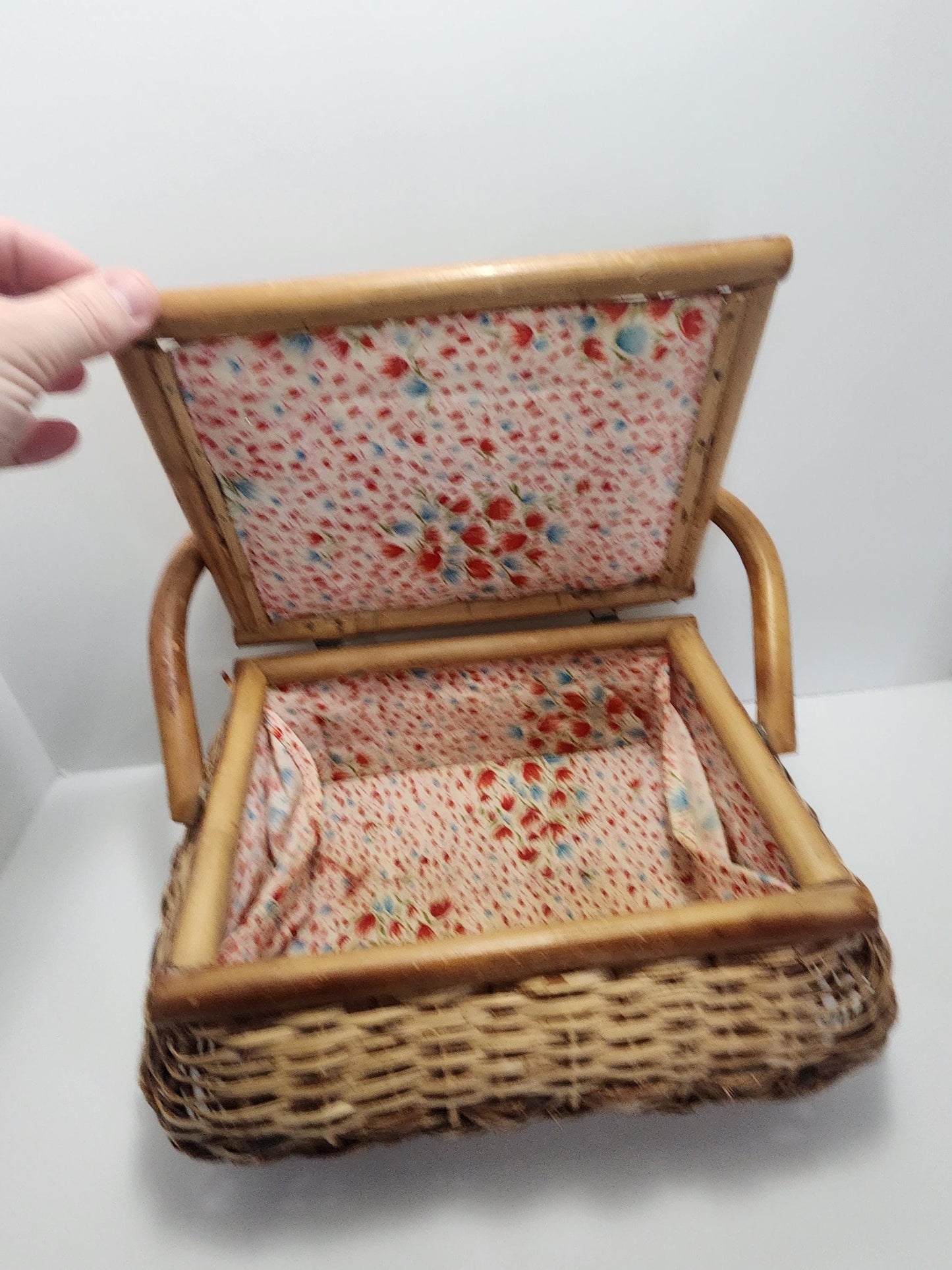 Wicker Vintage 1990s Picnic Basket - Picnic - Picnic Basket - Wicker Basket - Vintage Basket - Baskets