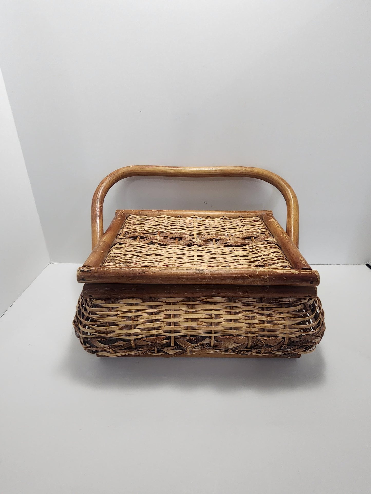 Wicker Vintage 1990s Picnic Basket - Picnic - Picnic Basket - Wicker Basket - Vintage Basket - Baskets