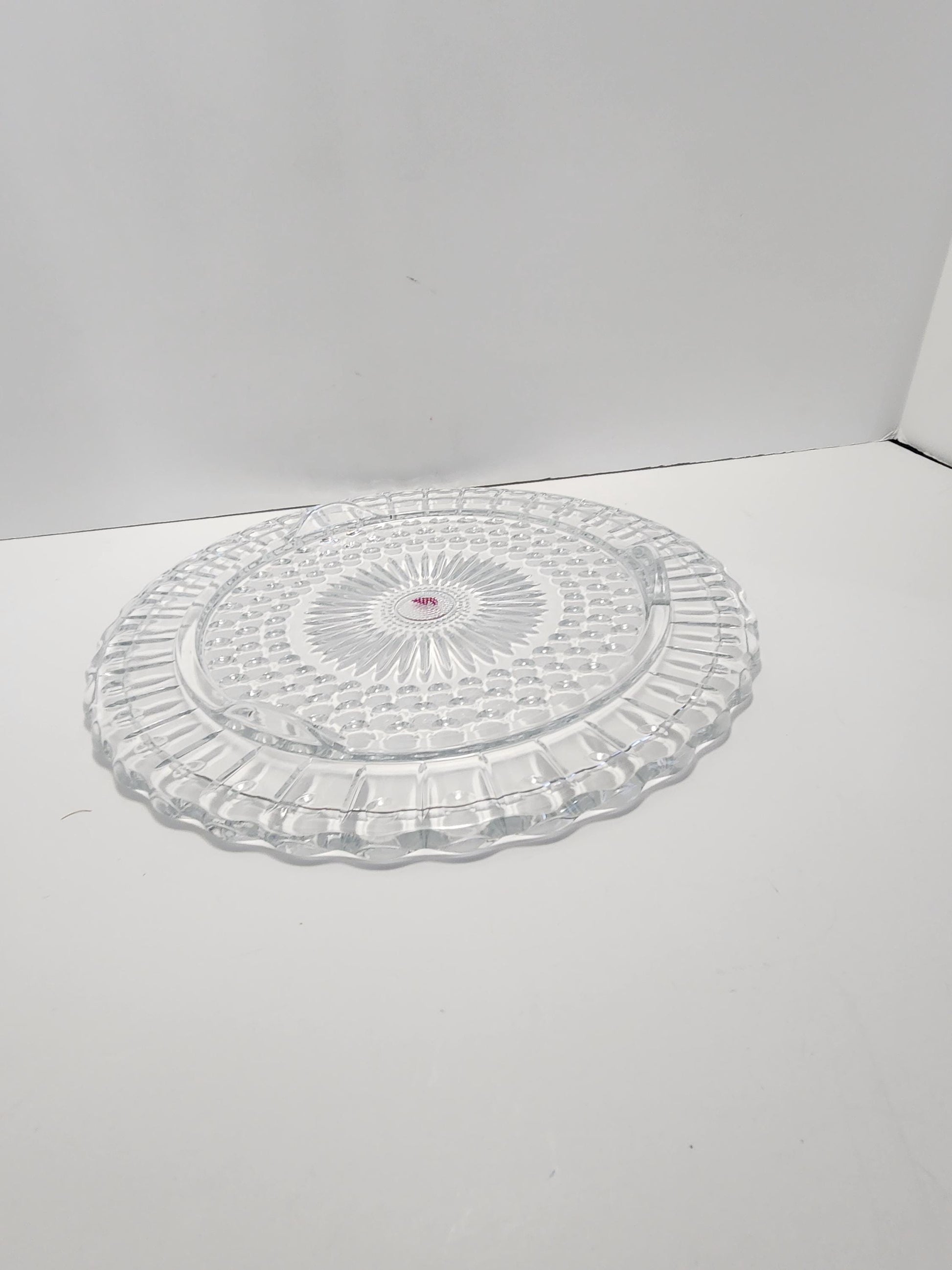 1970s Crustal Glass Vintage Cake Platter - Cakes - Cake Platter - Antiques - 1970s - Kitchen - Vintage Kitchen - Birthdays