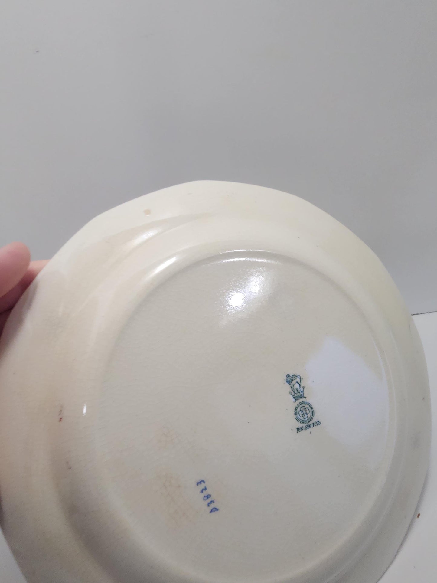 England Royal Doulton Vintage 1970s Plate - Plates - Kitchen - England - Royal Doulton - Vintage Dinnerware - Vintage Plates