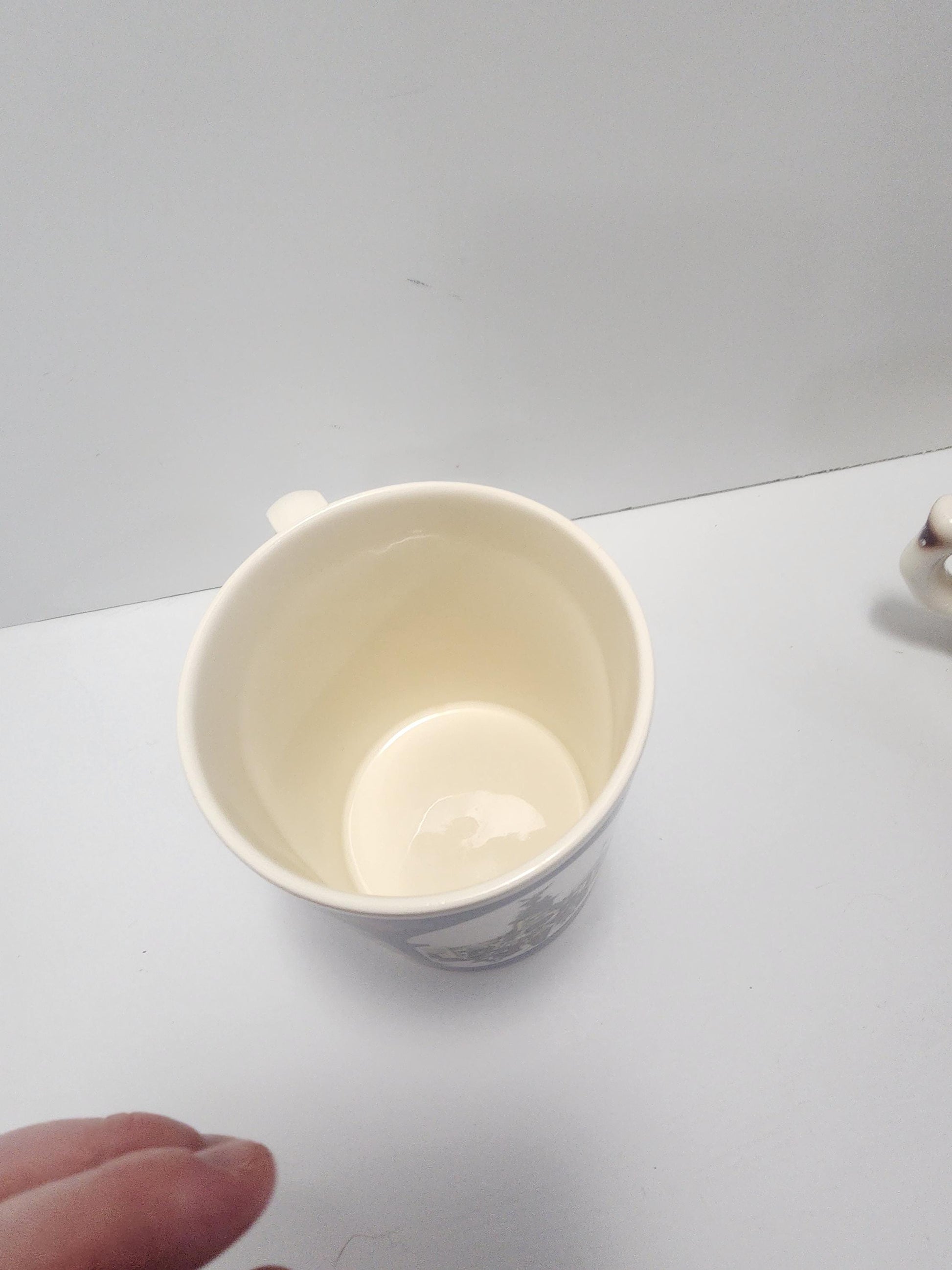 Wedgwood porcelain London Scenes 16 oz mug coffee tea Etruria Queensware Palace - Wedgewood Mugs - Mugs - Coffee Mug - London - London Scene