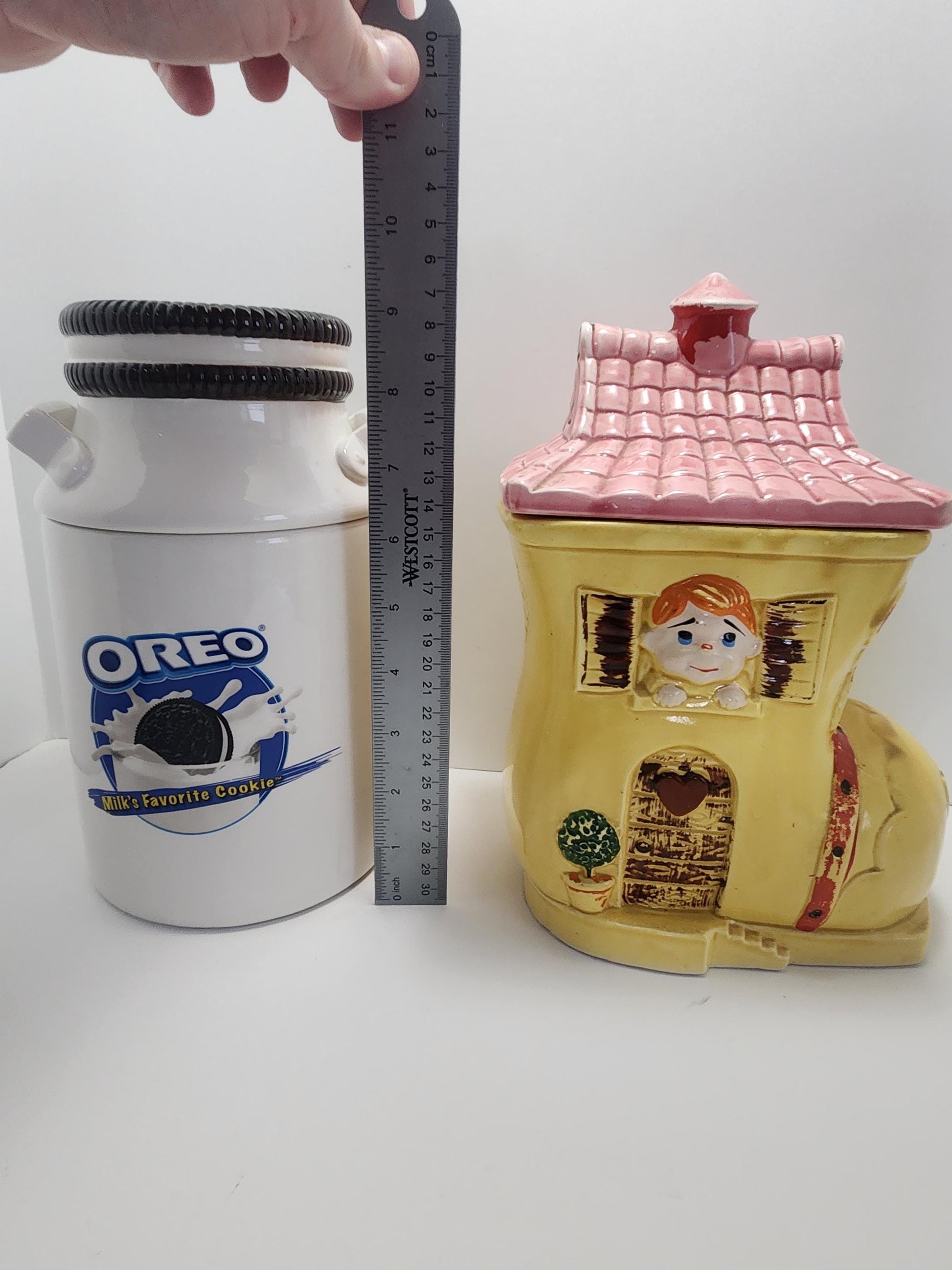 Ceramic Vintage Cookie Jars - Oreos - Oreo Cookie Jar - Yello Shoe - Nursery Rhymes - Japan - Cookies - Kitchen - Kitchen Decor