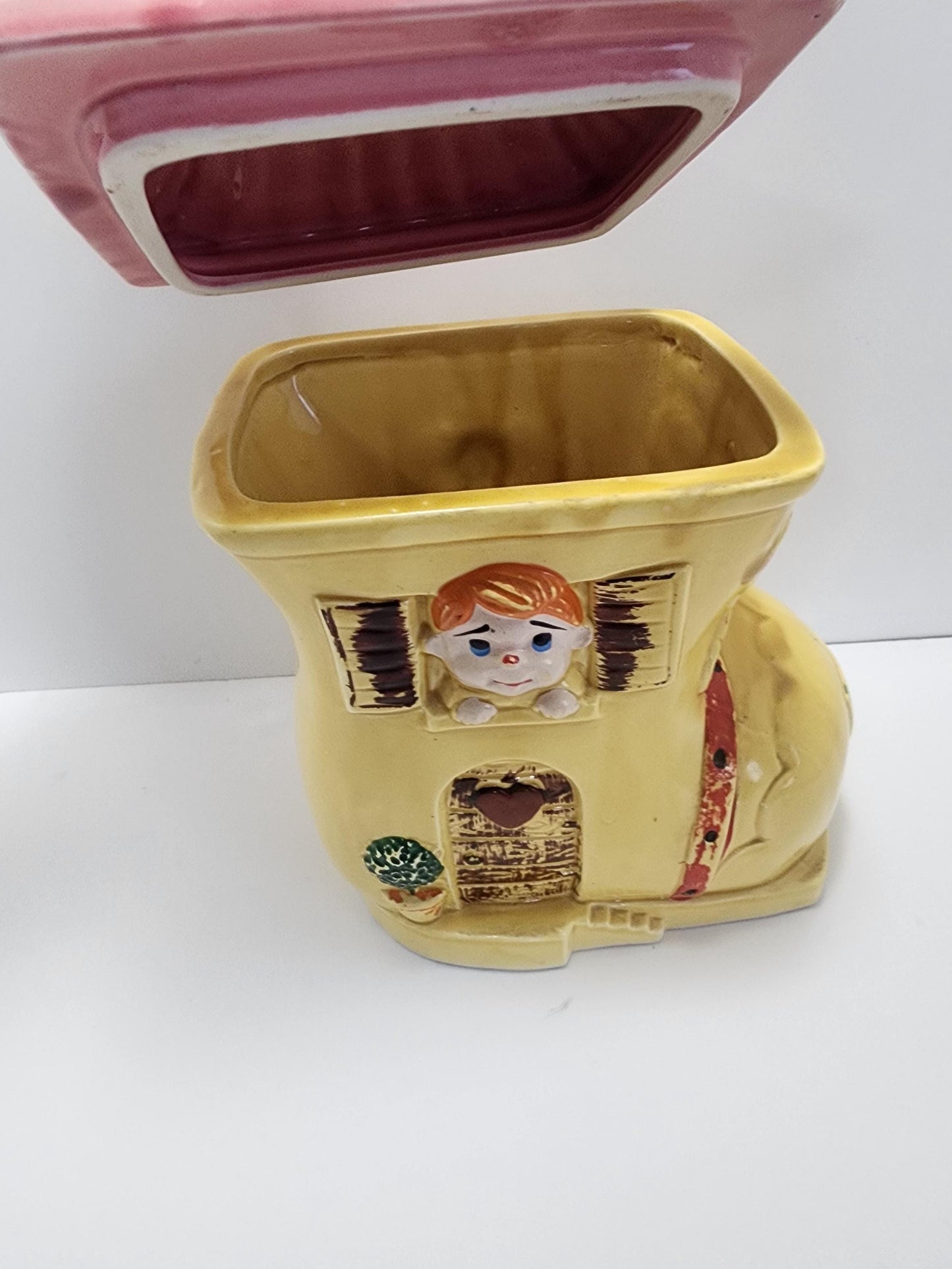 Ceramic Vintage Cookie Jars - Oreos - Oreo Cookie Jar - Yello Shoe - Nursery Rhymes - Japan - Cookies - Kitchen - Kitchen Decor