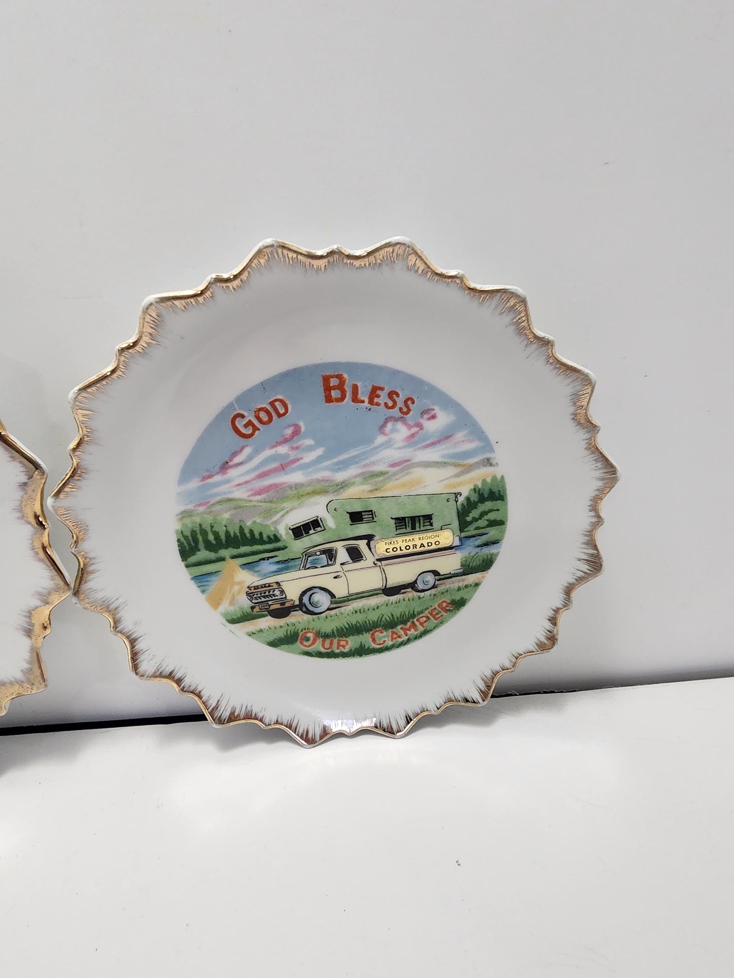 Decorative Plates - Birds - Bird Plates - Camper - Rv - Camper Decor - Camper Life - Plates - Vintage Plates - Hanging Plates