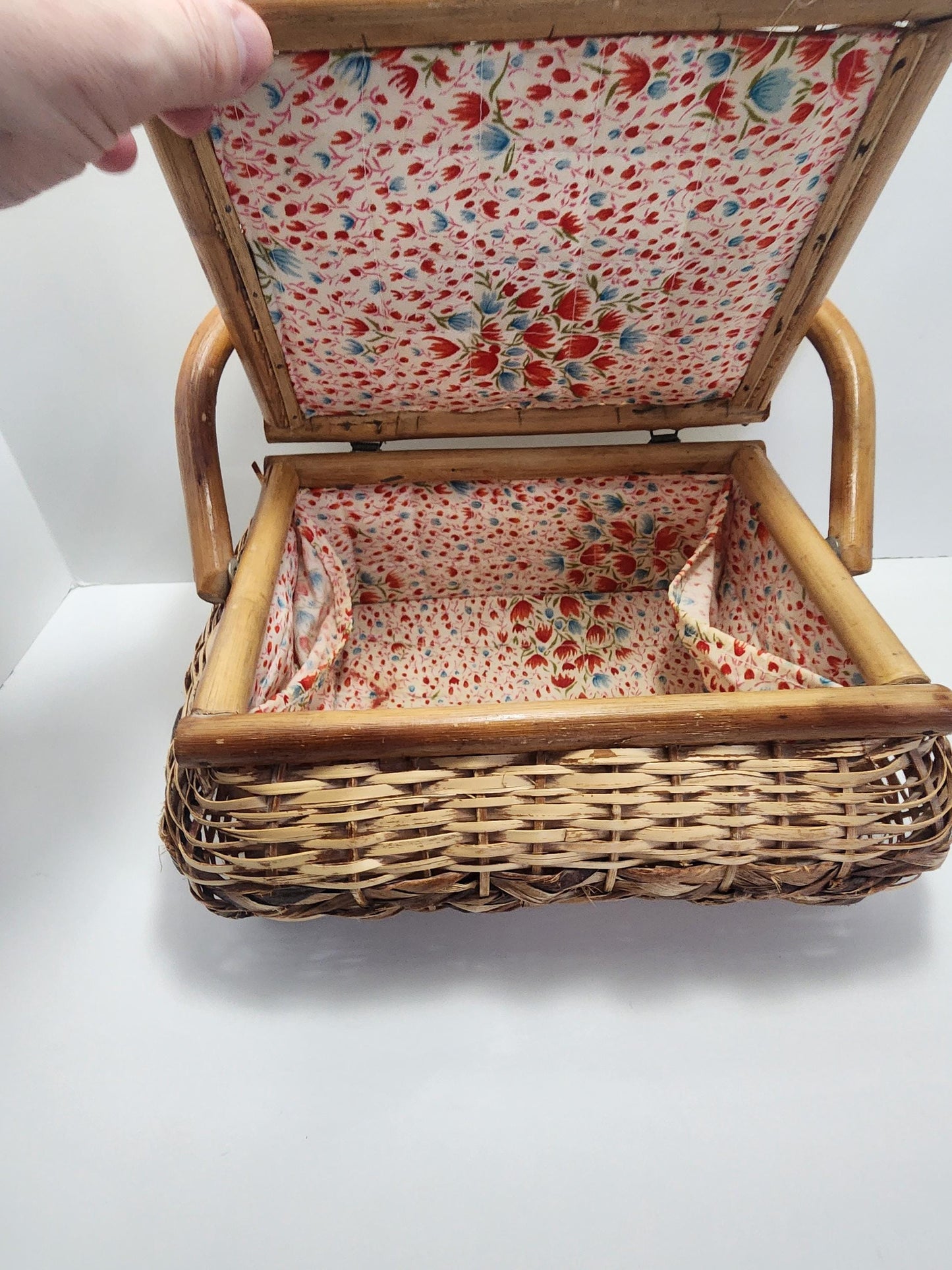 Wicker Vintage 1990s Picnic Basket - Picnic - Picnic Basket - Wicker Basket - Vintage Basket - Baskets
