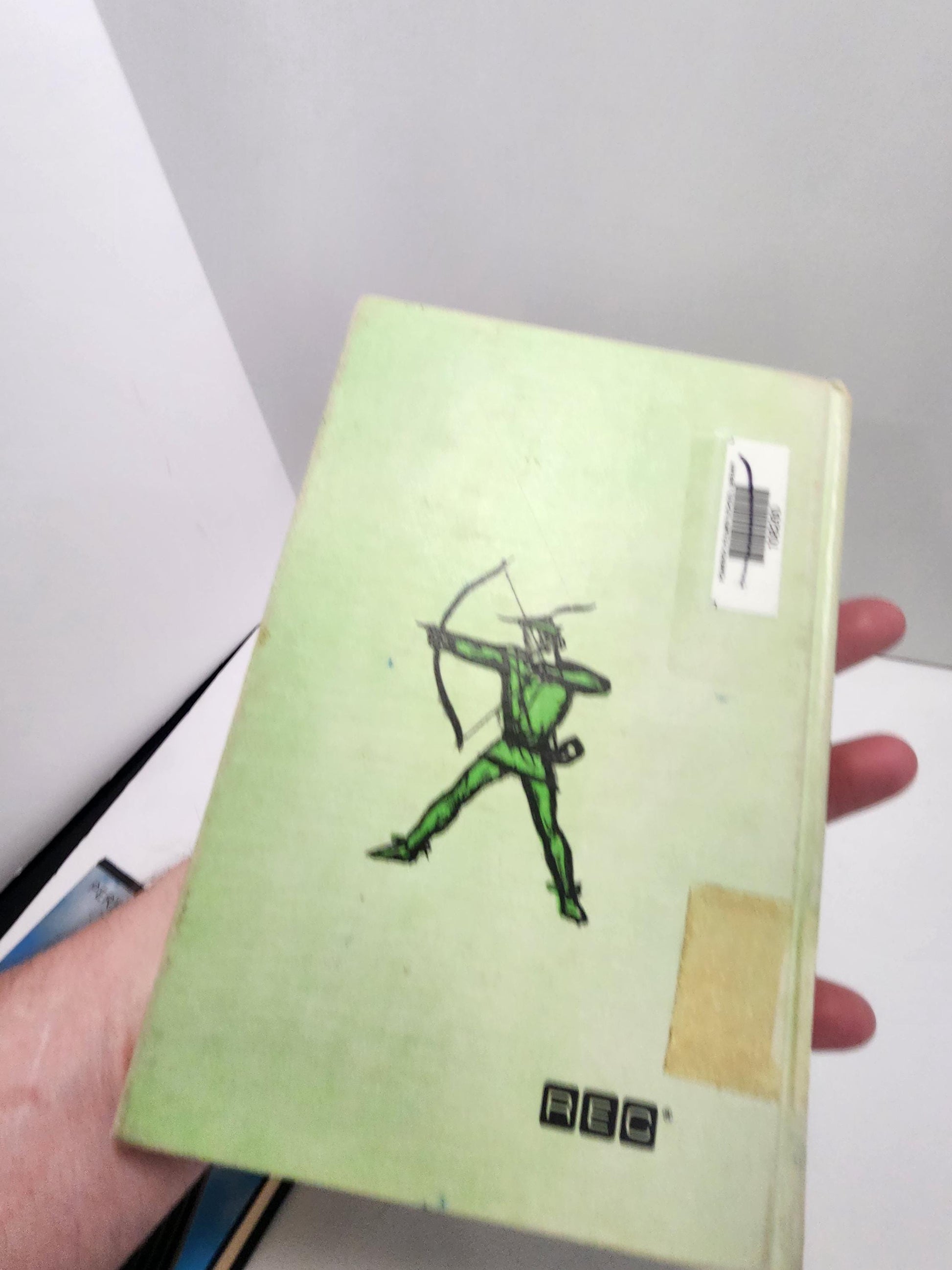 Robin Hood Of Sherwood Forest By Ann Mcgovern 1960s - Books - Vintage Books - Vintage Robin Hood - Robin Hood - 1960s - Antiques - Literatur