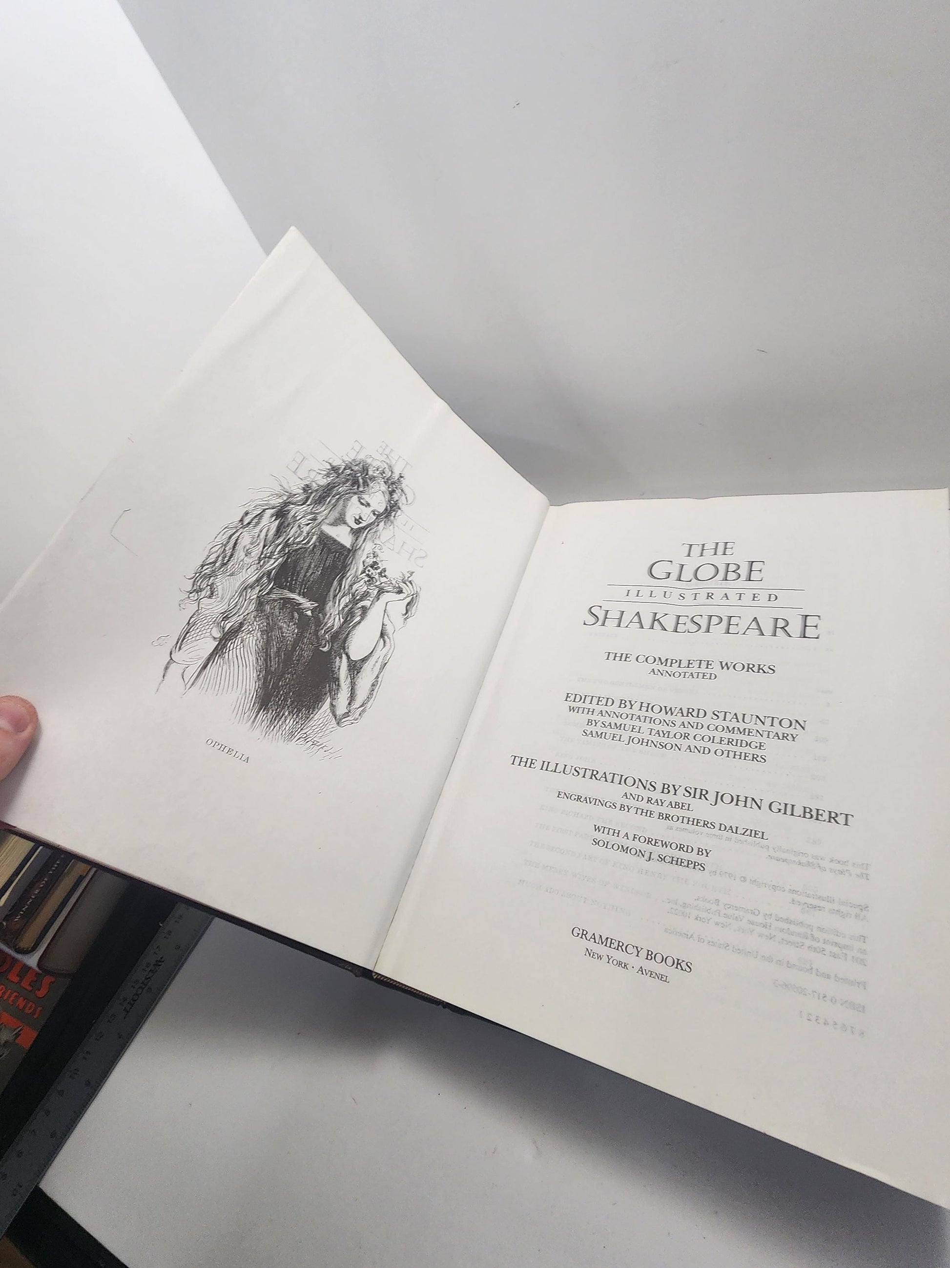 1979 William Shakespeare The Globe Illustrated Shakespeare - The Complete Works Annotated by William Shakespeare - Shakespeare - Books