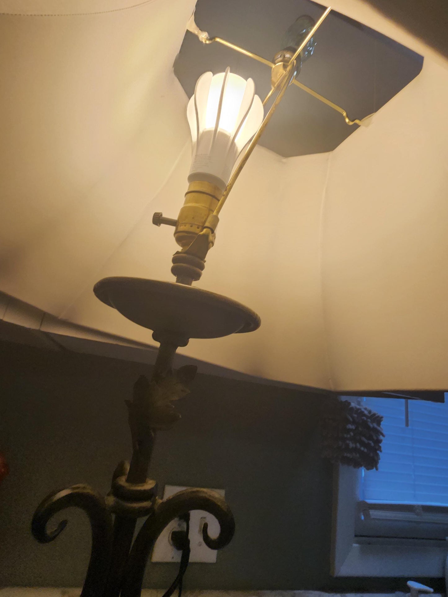 Mid Century Fleurde Table Lamp Scrolled METAL Base 30 Inch - Lamps - Mid Century - Antiques - Decor - Antique Decor - Desk Lamps