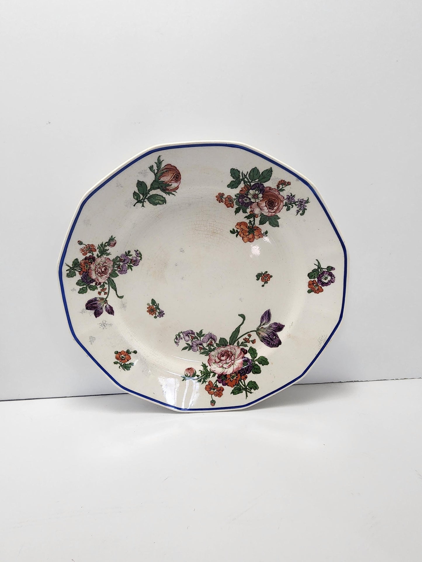 England Royal Doulton Vintage 1970s Plate - Plates - Kitchen - England - Royal Doulton - Vintage Dinnerware - Vintage Plates