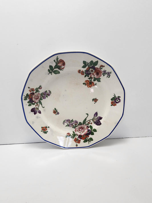 England Royal Doulton Vintage 1970s Plate - Plates - Kitchen - England - Royal Doulton - Vintage Dinnerware - Vintage Plates