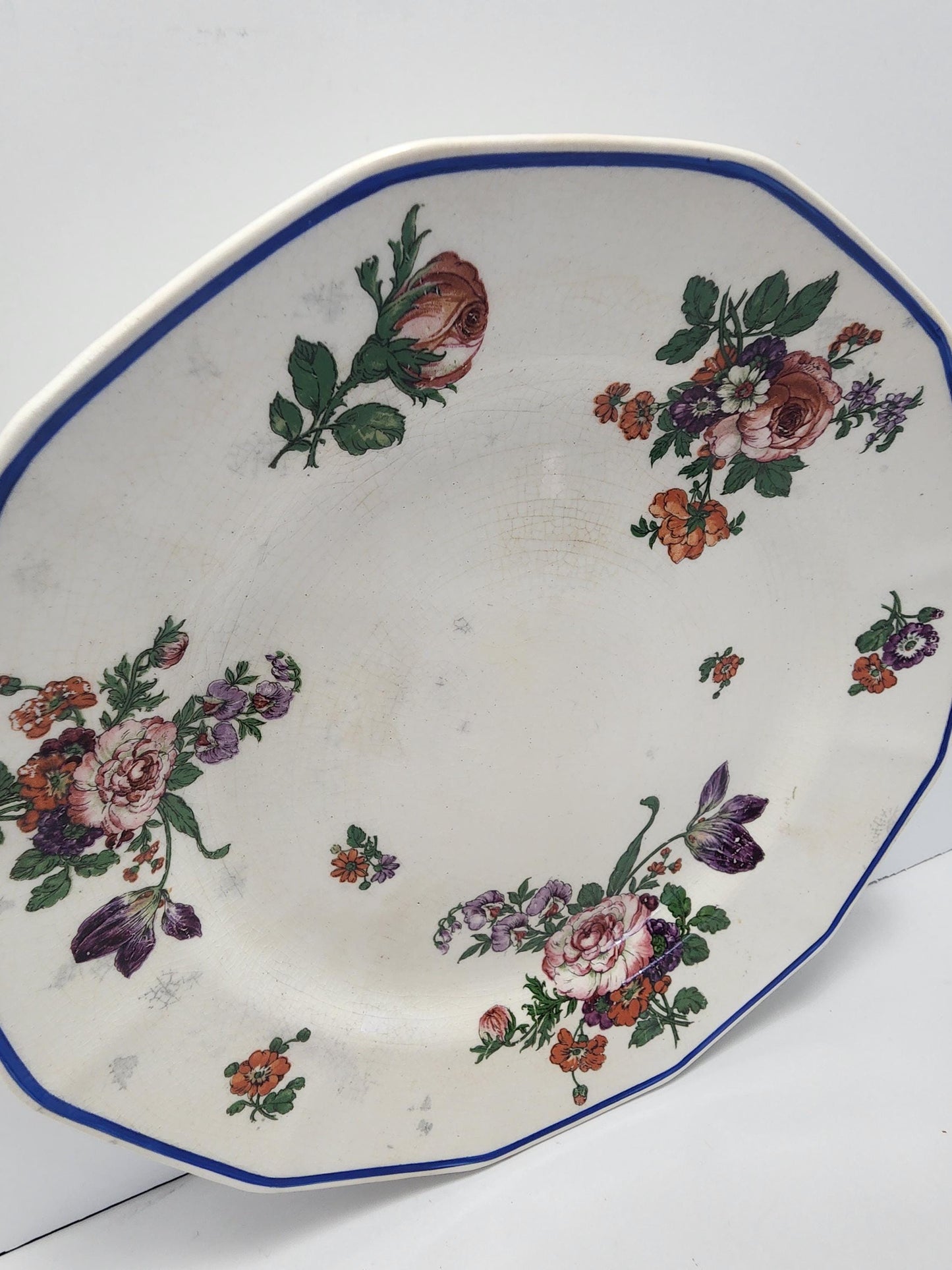 England Royal Doulton Vintage 1970s Plate - Plates - Kitchen - England - Royal Doulton - Vintage Dinnerware - Vintage Plates