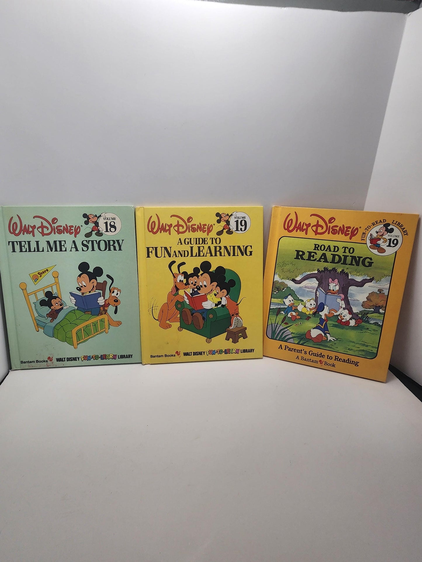 Walt Disney 1983 Fun To Read Children's Books Lot of 20 - Book Lot - Children's Books - Vintage Books - 1980s - Disney Books - Walt Disney