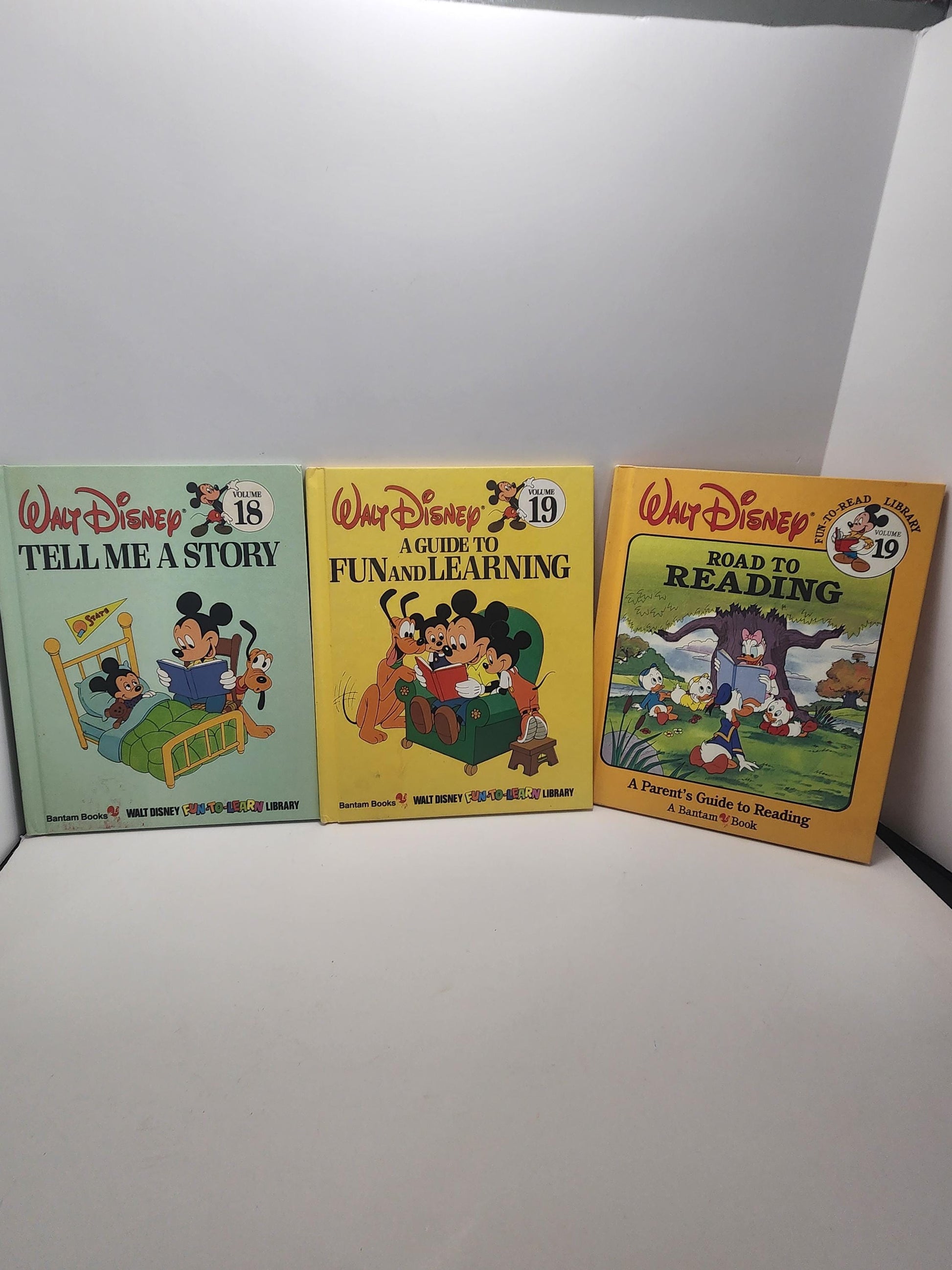 Walt Disney 1983 Fun To Read Children's Books Lot of 20 - Book Lot - Children's Books - Vintage Books - 1980s - Disney Books - Walt Disney