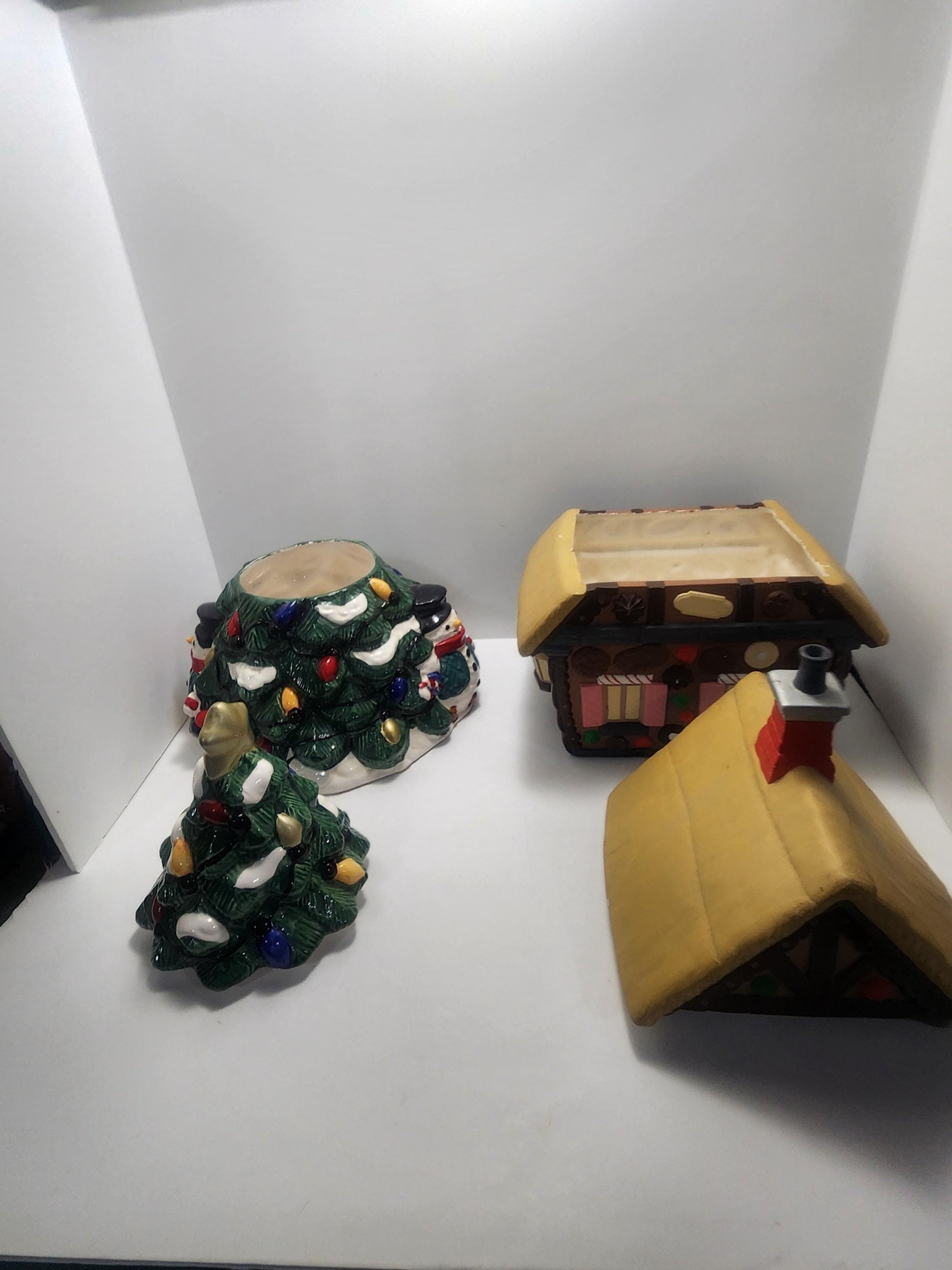 Ceramic Vintage 1980s Christmas Cookie Jars - Christmas - Vintage Christmas - Cookie Jars - Kitchen - Cookies - Gingerbread House - Christma