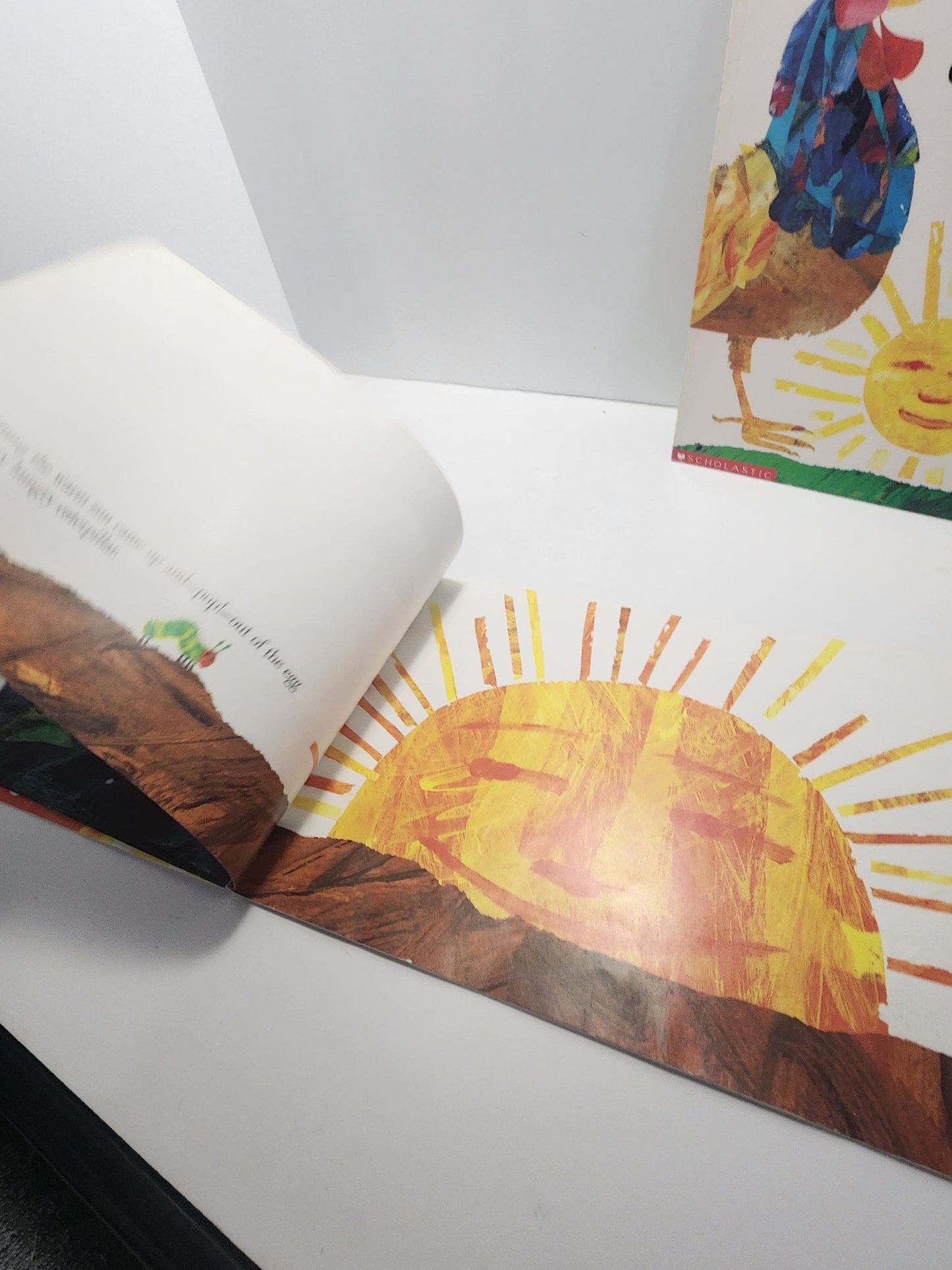 Eric Carle Vintage Books Lot of 2 - The Hungry Caterpillar - Roosters Off To See The World - Eric Carle - Children's Books - Vintage Books