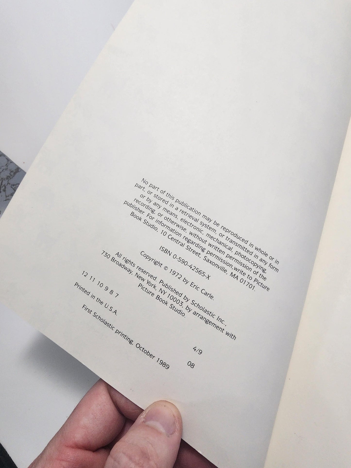 Eric Carle Vintage Books Lot of 2 - The Hungry Caterpillar - Roosters Off To See The World - Eric Carle - Children's Books - Vintage Books