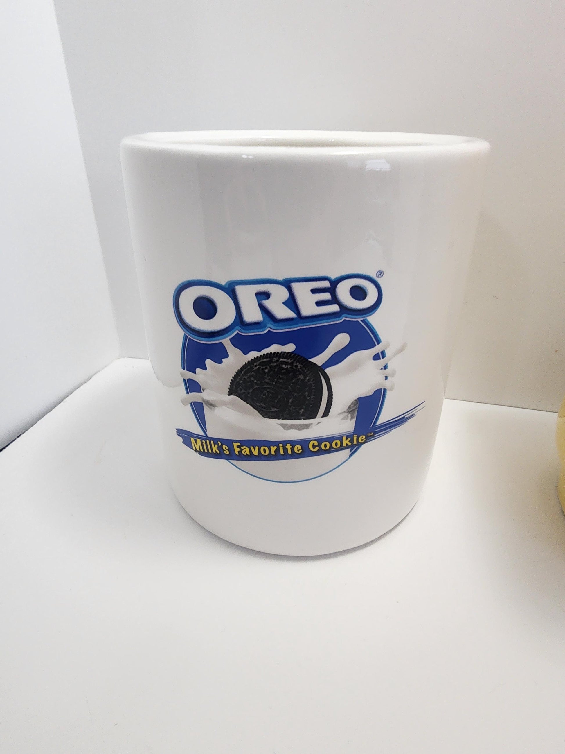 Ceramic Vintage Cookie Jars - Oreos - Oreo Cookie Jar - Yello Shoe - Nursery Rhymes - Japan - Cookies - Kitchen - Kitchen Decor