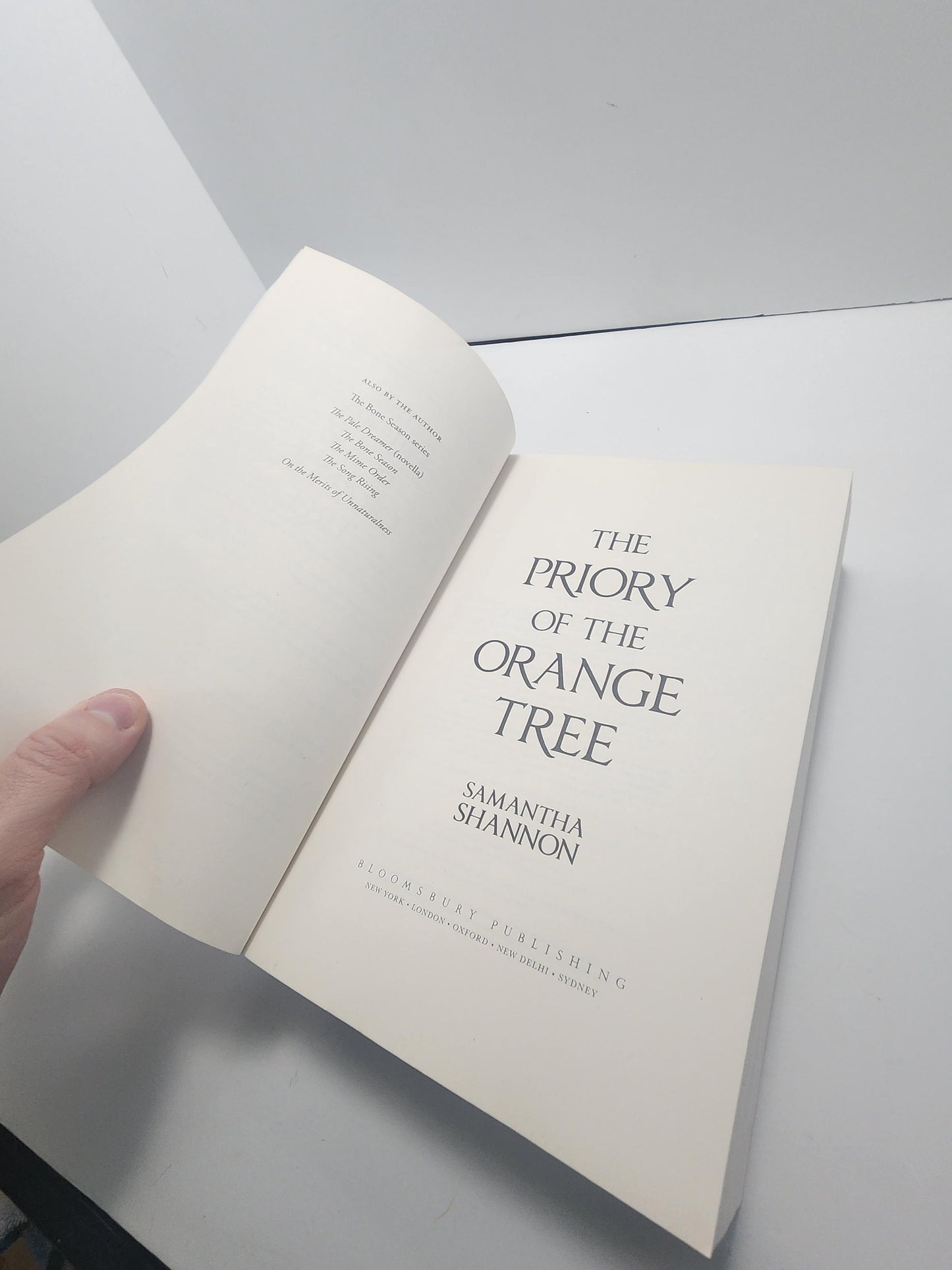 Samantha Shannon The Priory Of The Orange Tree - Books - Samantha Shannon - The Priory Of The Orange Tree - New York Best Sellers