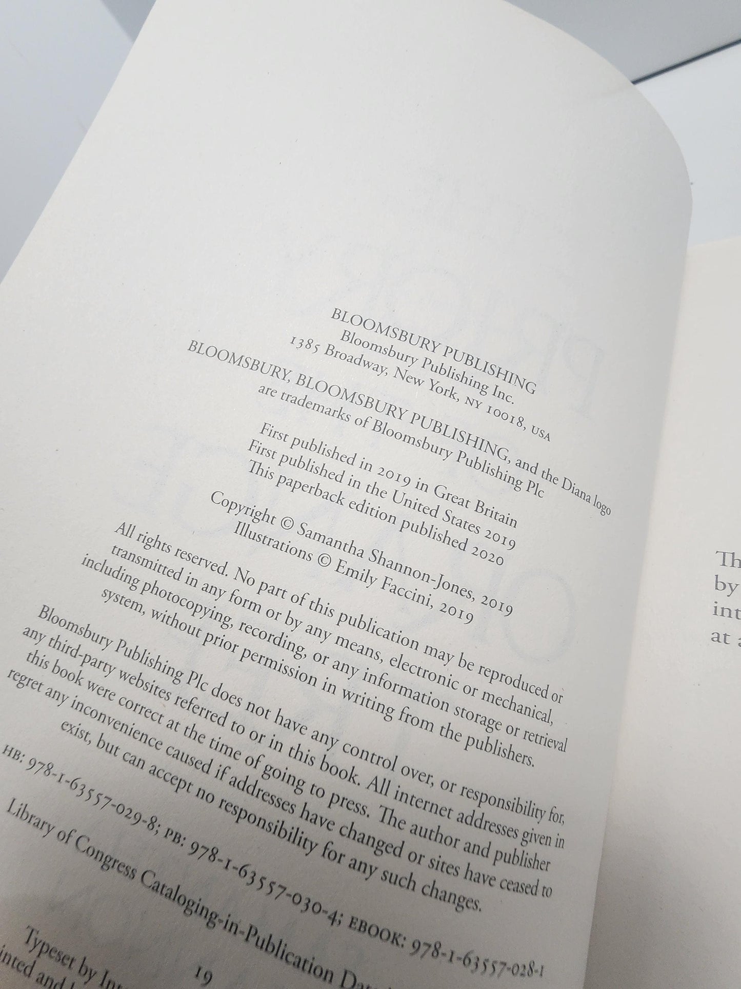 Samantha Shannon The Priory Of The Orange Tree - Books - Samantha Shannon - The Priory Of The Orange Tree - New York Best Sellers