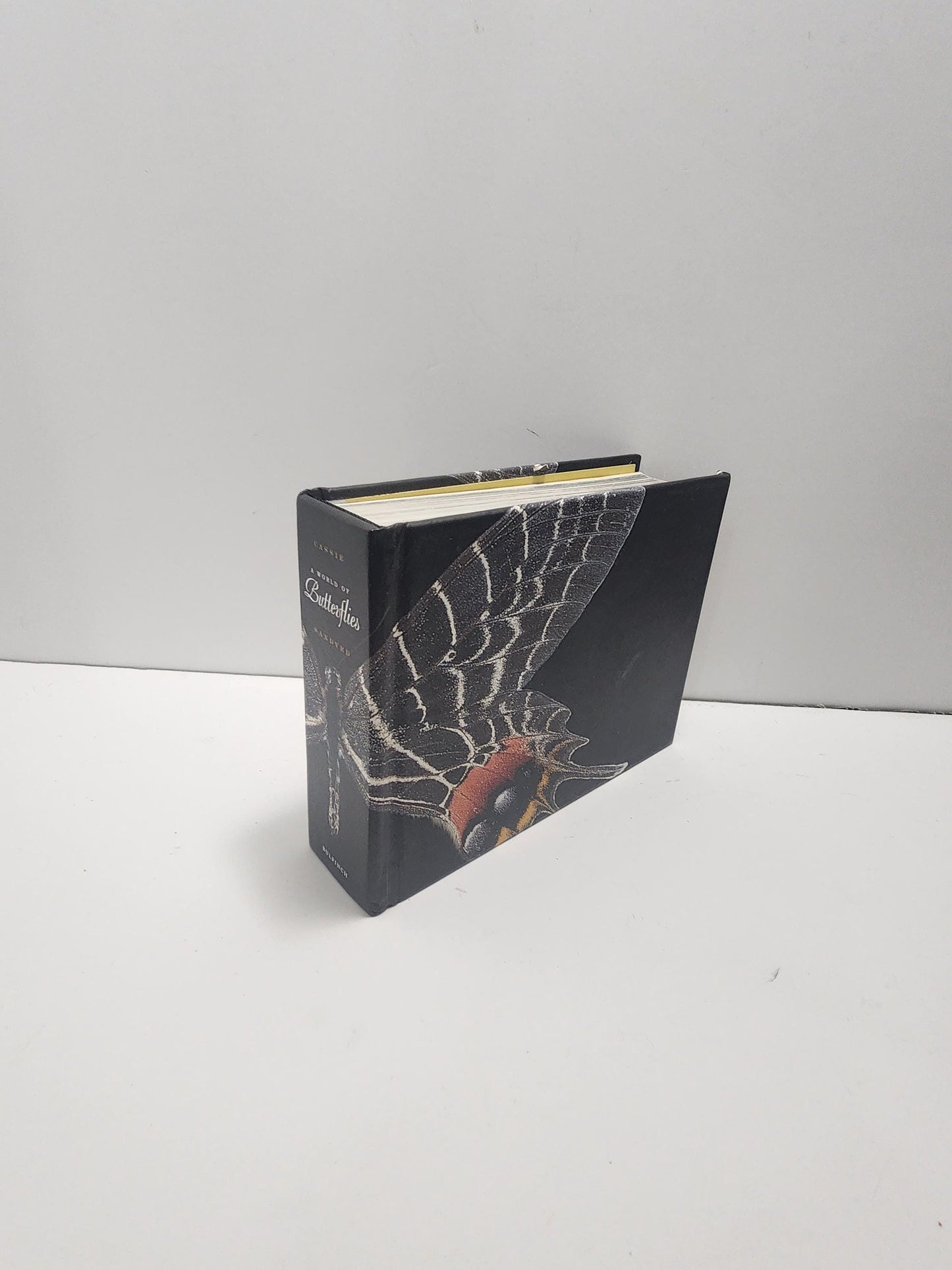 2004 Vintage The World Of Butterflies Book - Books - Animals - Animal Books - Insects - Butterfly - Butterflies - Butterfly Gift