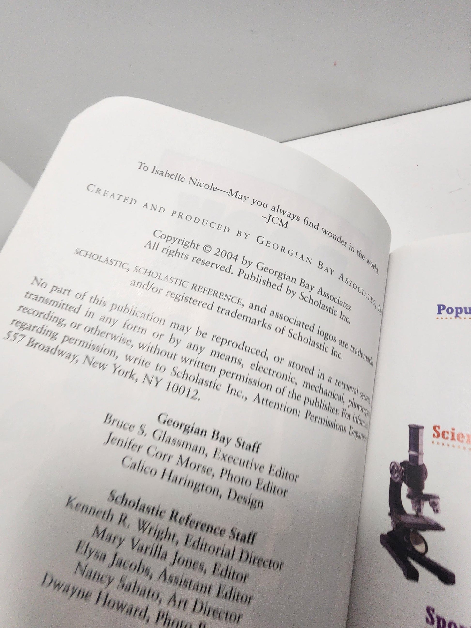 Scholastic 2005 Book Of World Records - World Records - Scholastic - Scholastic Books - Guiness Book - World Records Book - 2005 - 2005 Gift