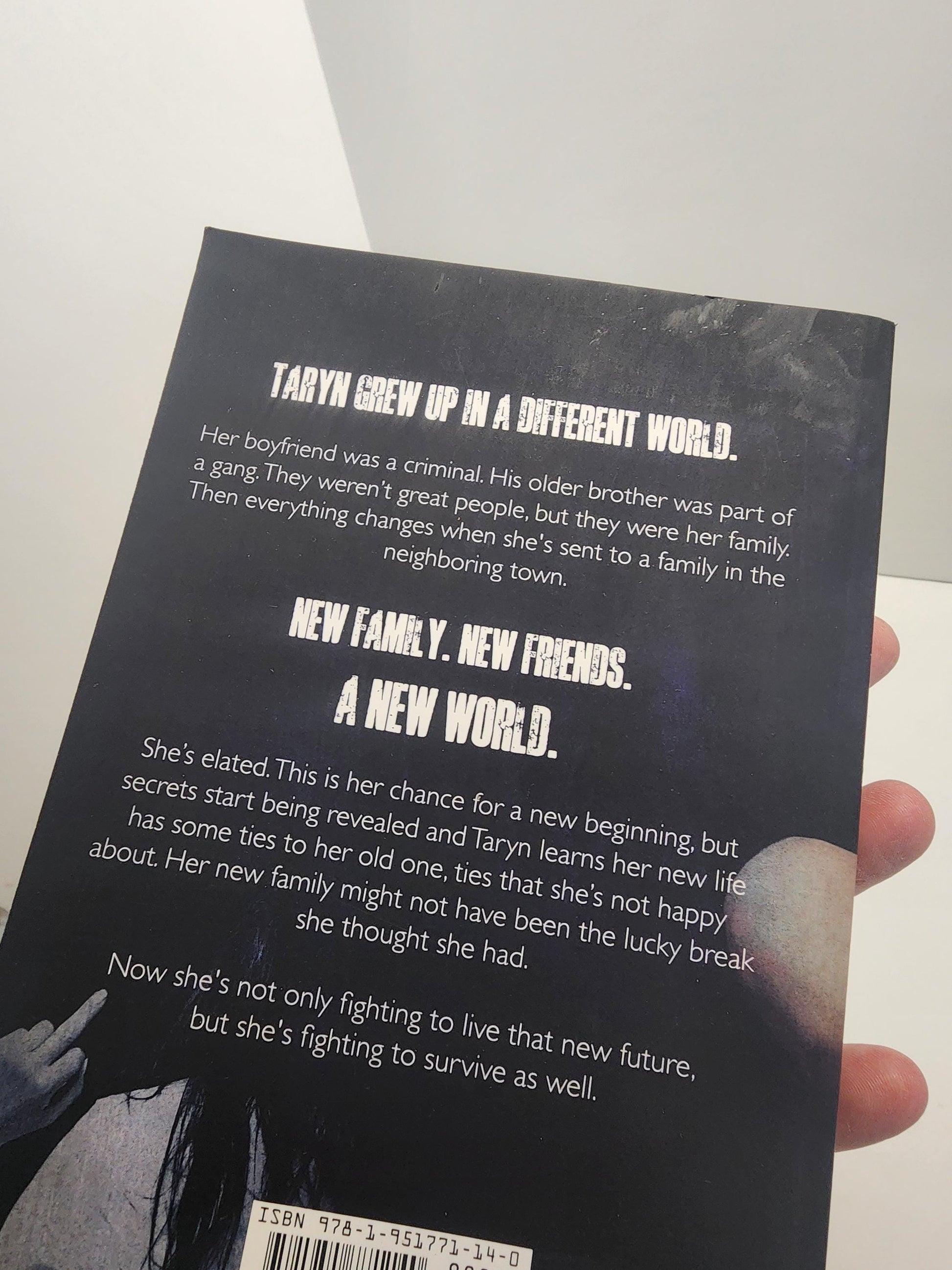 A Whole New Crowd By Tijan - Tijan - Tijan Books - Young Adult Books - Young Adult - A Whole New Crowd - Books