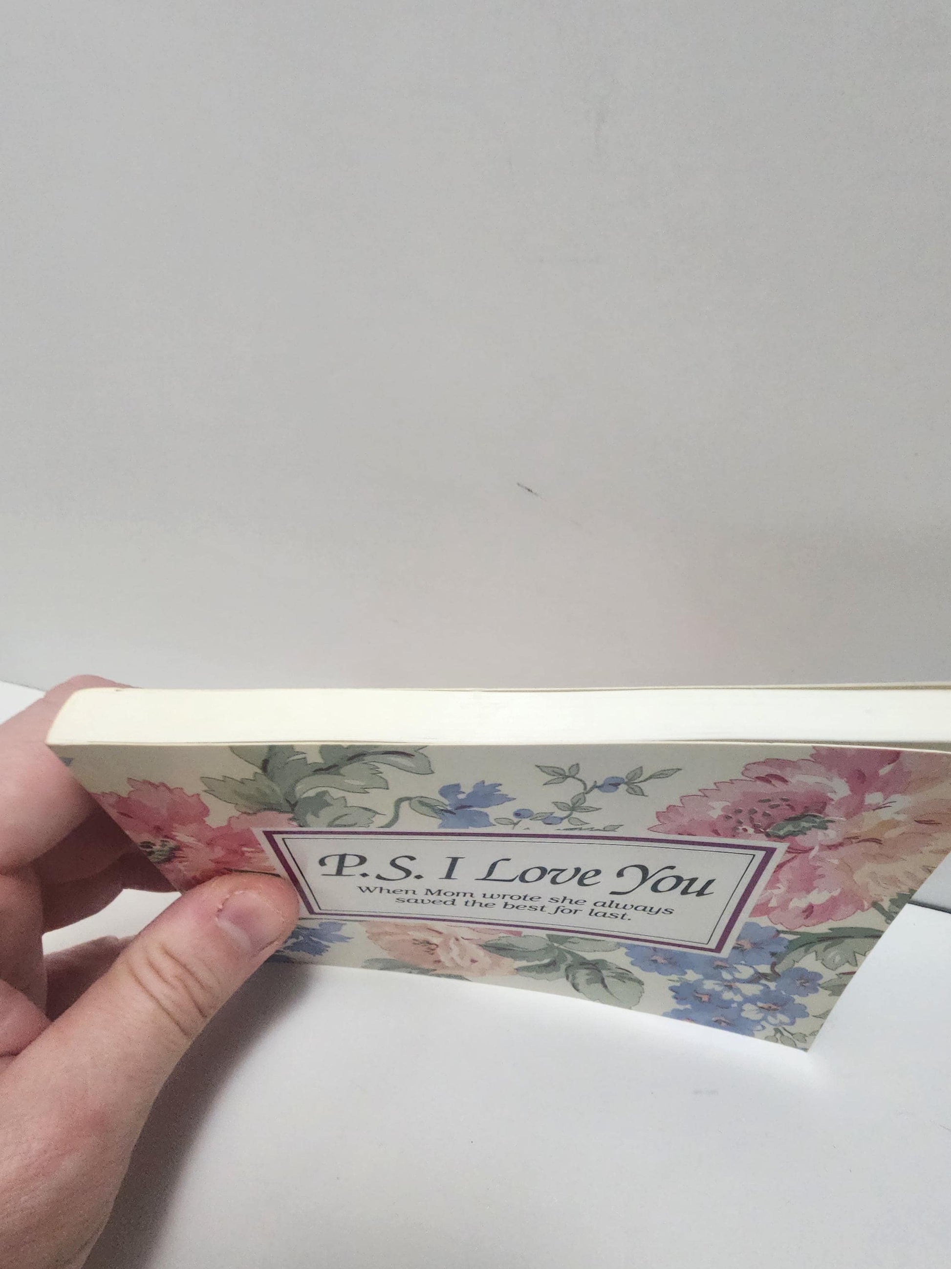 PS I Love You Mom - Mom - Mothers Day - Mothers Day Gift - P.S I Love You - Love - I Love You - Notes - Books - Love Gifts