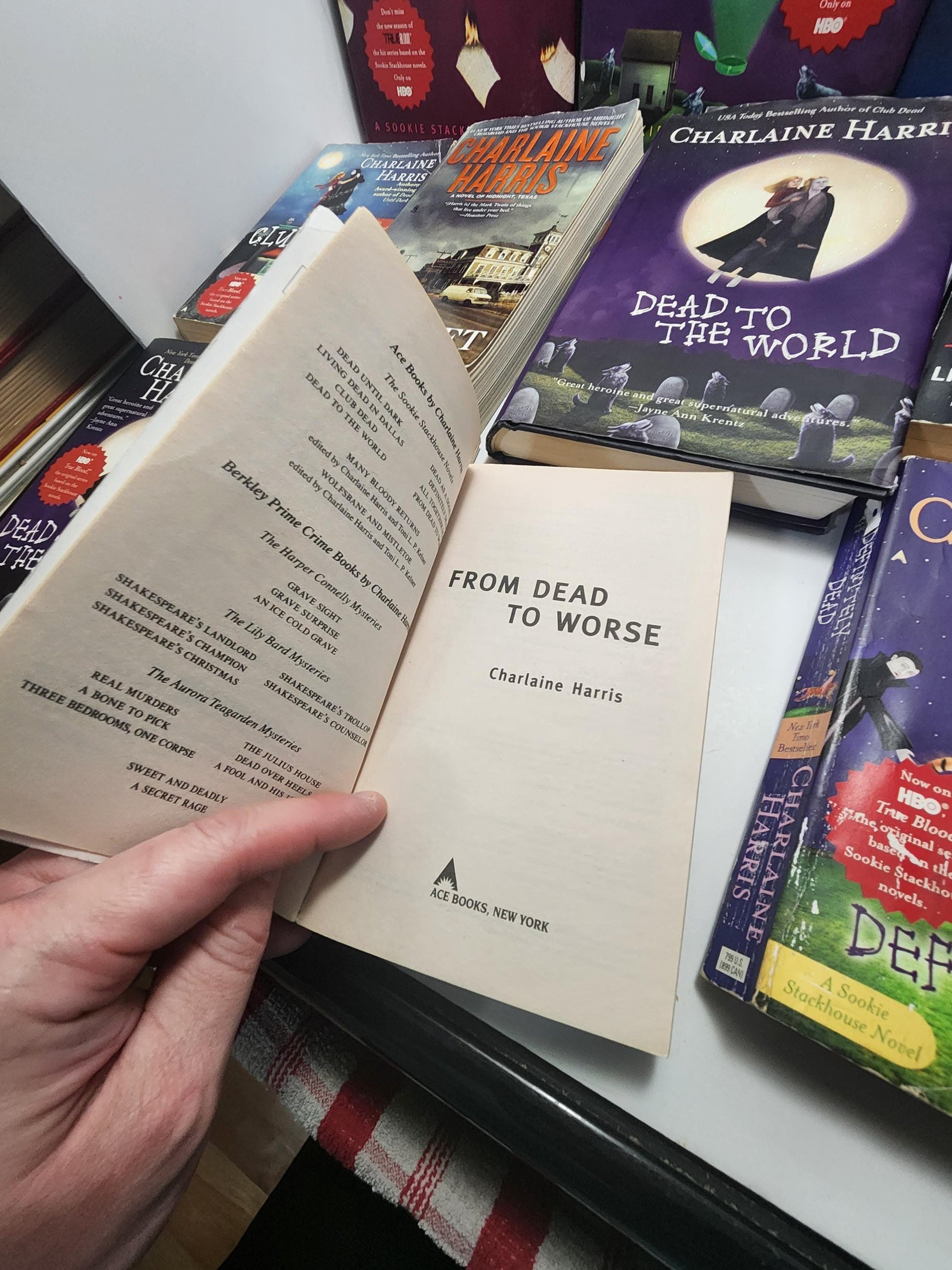 Charlaine Harris Book Series - Books - Mystery - Mystery Books - Dead Books - Charlaine Harris - Book Series - Vampires - Zombies