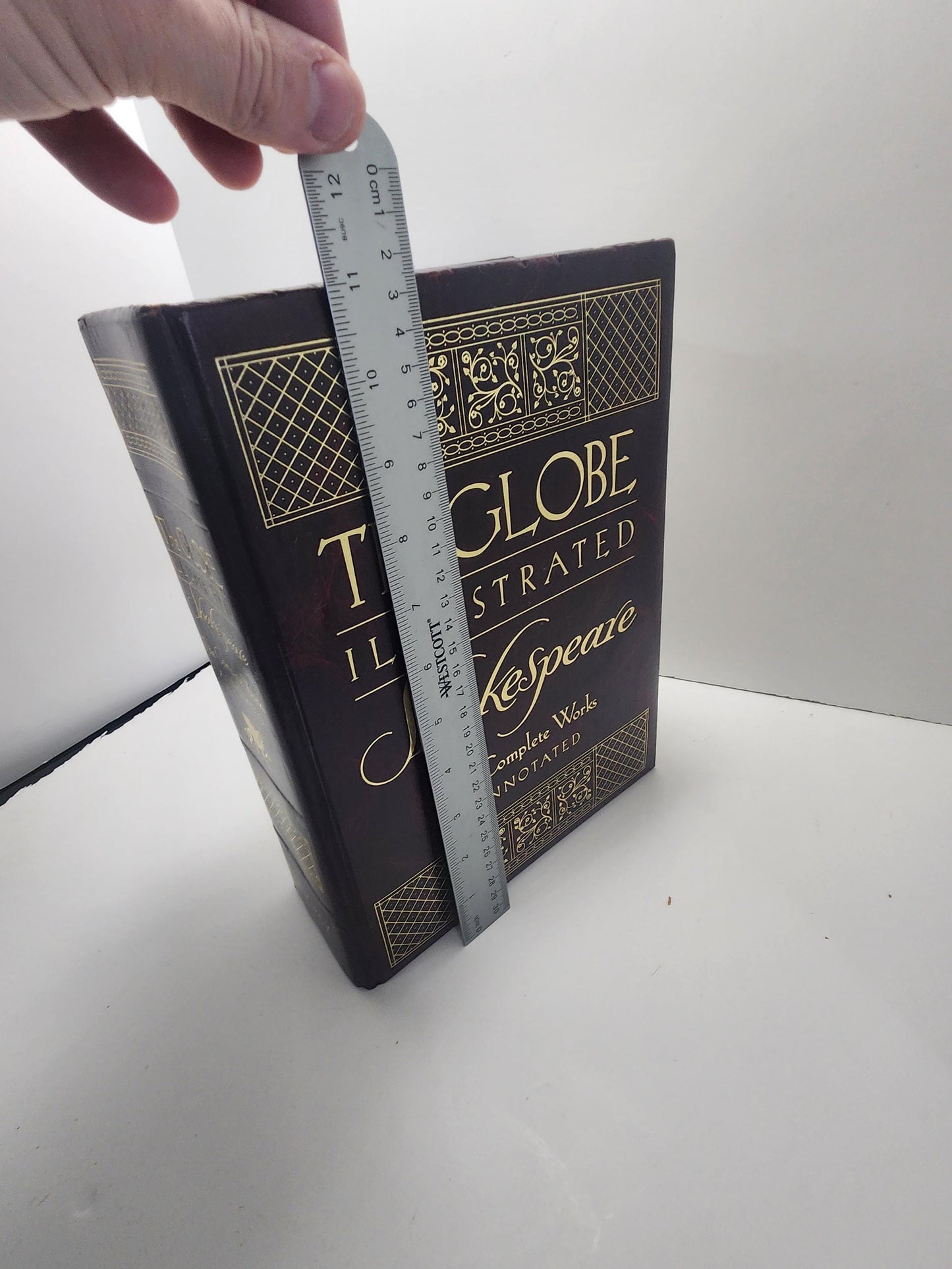 1979 William Shakespeare The Globe Illustrated Shakespeare - The Complete Works Annotated by William Shakespeare - Shakespeare - Books