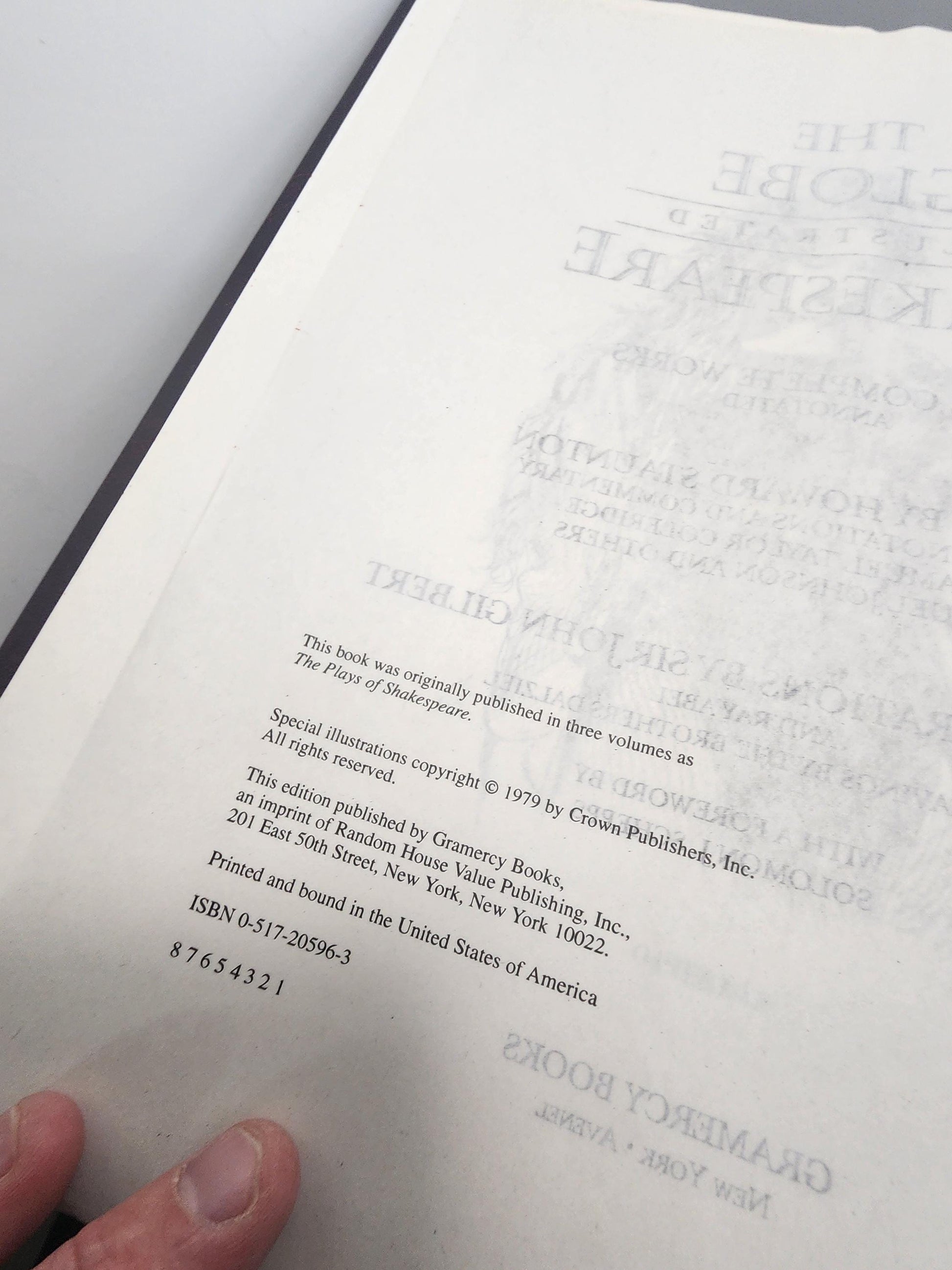 1979 William Shakespeare The Globe Illustrated Shakespeare - The Complete Works Annotated by William Shakespeare - Shakespeare - Books
