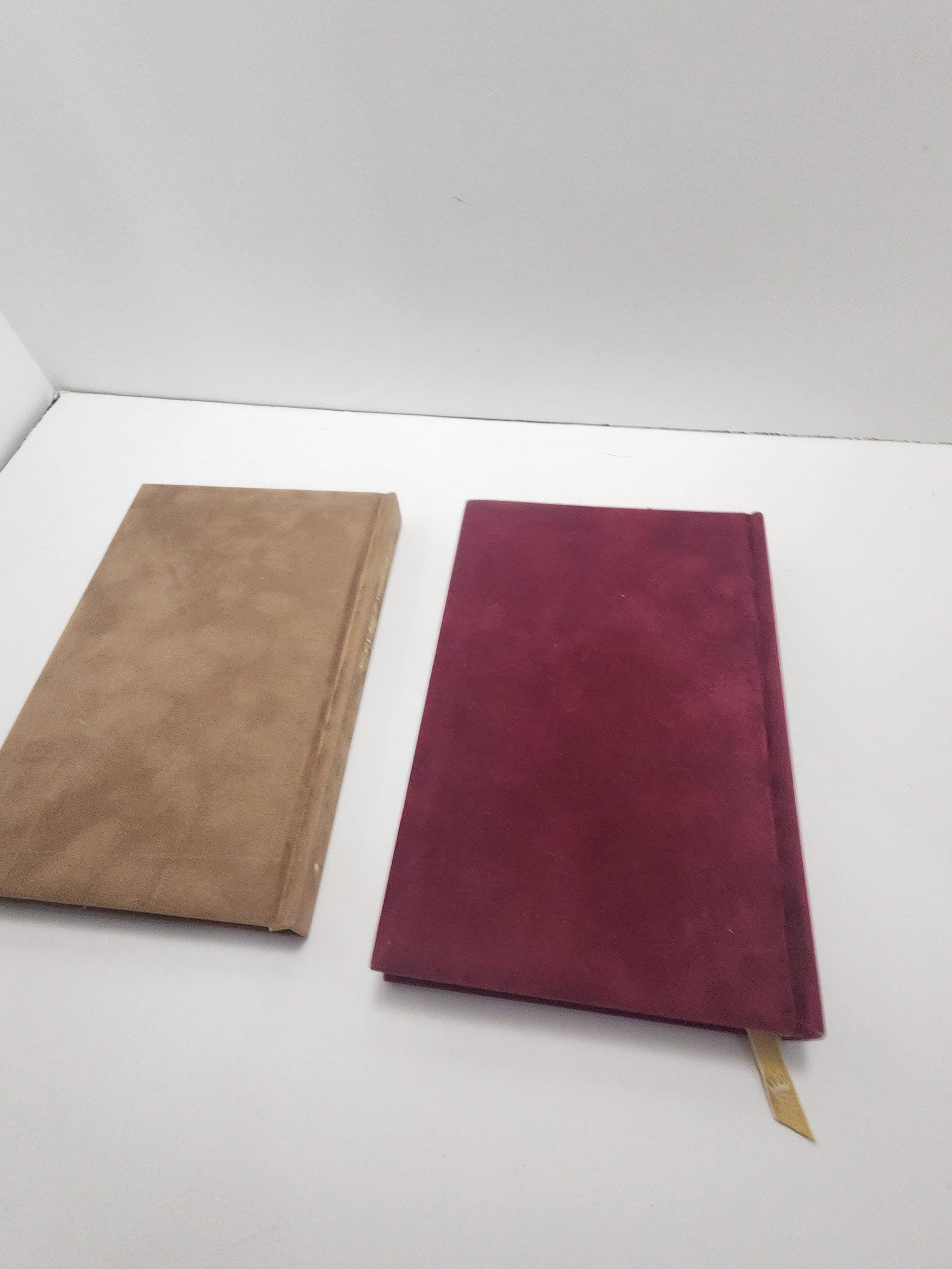 Hallmark Edition 2001 Books - The Adventures Of Tom Sawyer - The Secret Garden - Frances Burnett - Hallmark - Famous Books - Mark Twain