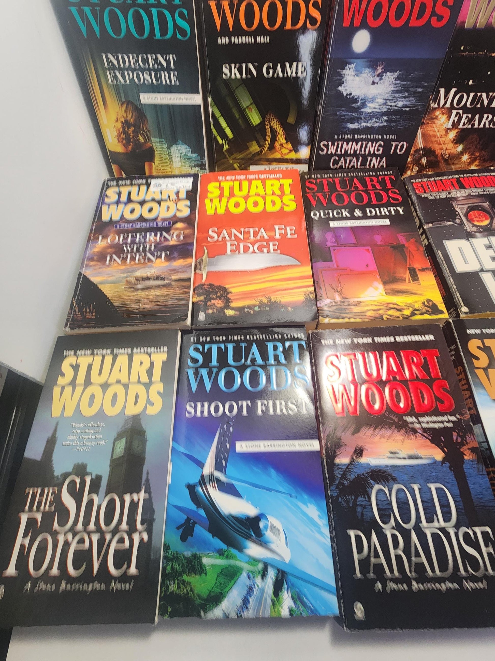 Stuart Woods Paperback Books - Paperback Books - Books - Book Series - Best Selling - Stuart Woods - Dead City