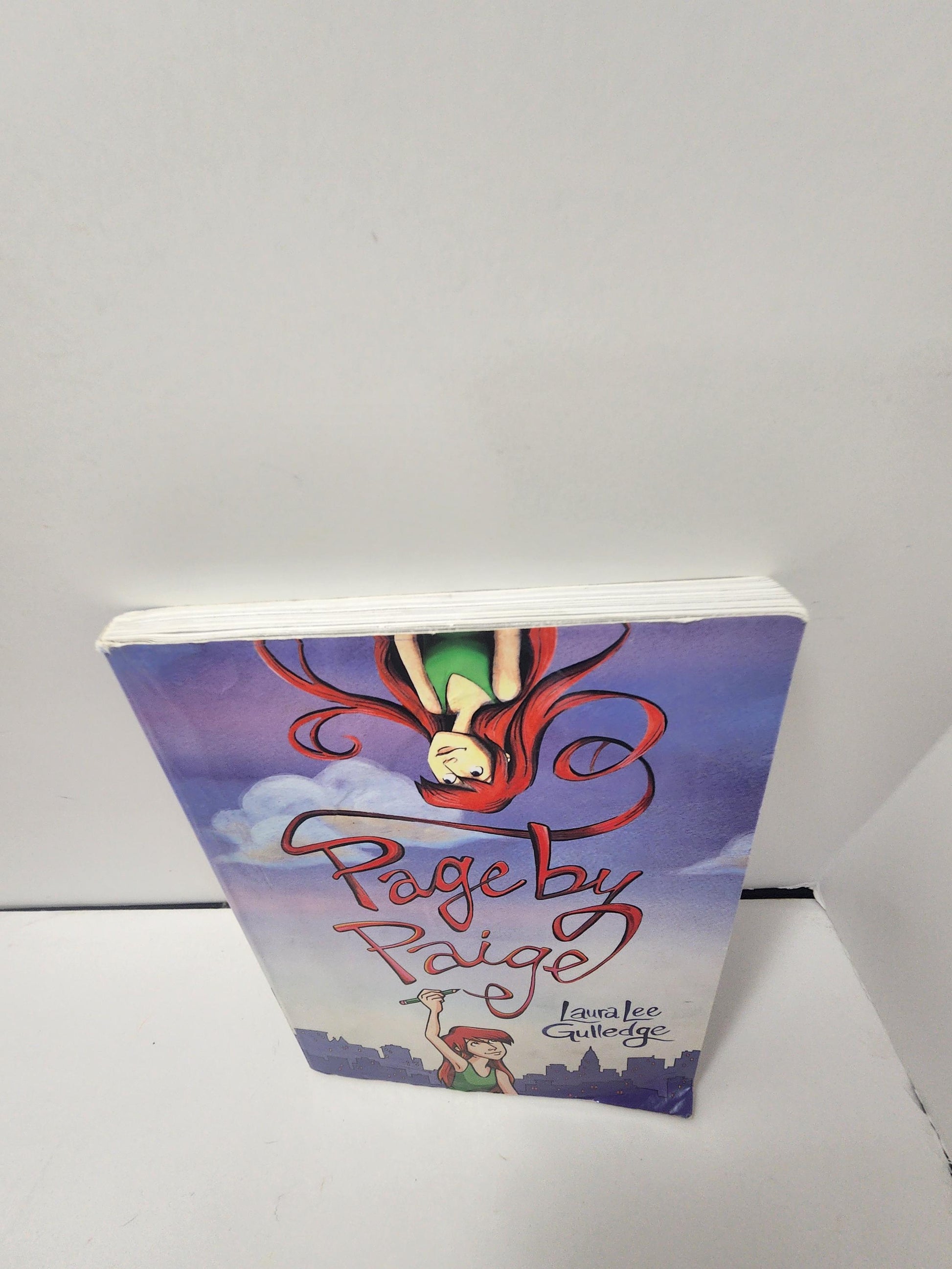 Page By Paige By Laura Lee Gulledge - Laura Lee Gulledge - Page By Paige - Comics - Children's Books - Young Adult Books -