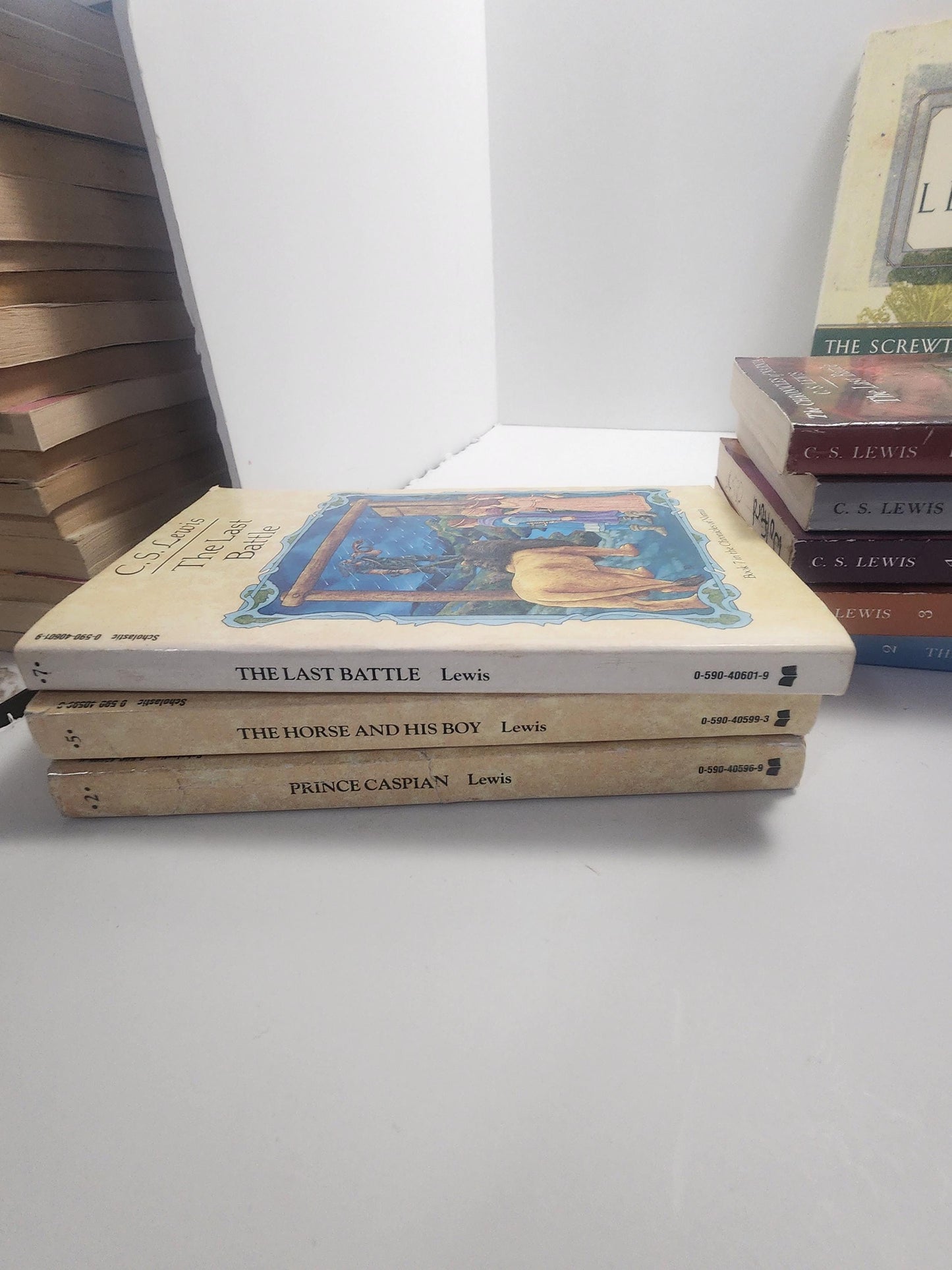 C.S Lewis Chronicles Of Narnia Books - Chronicles Of Narnia - Narnia - C.S Lewis - Books - Book Series - Vintage Books