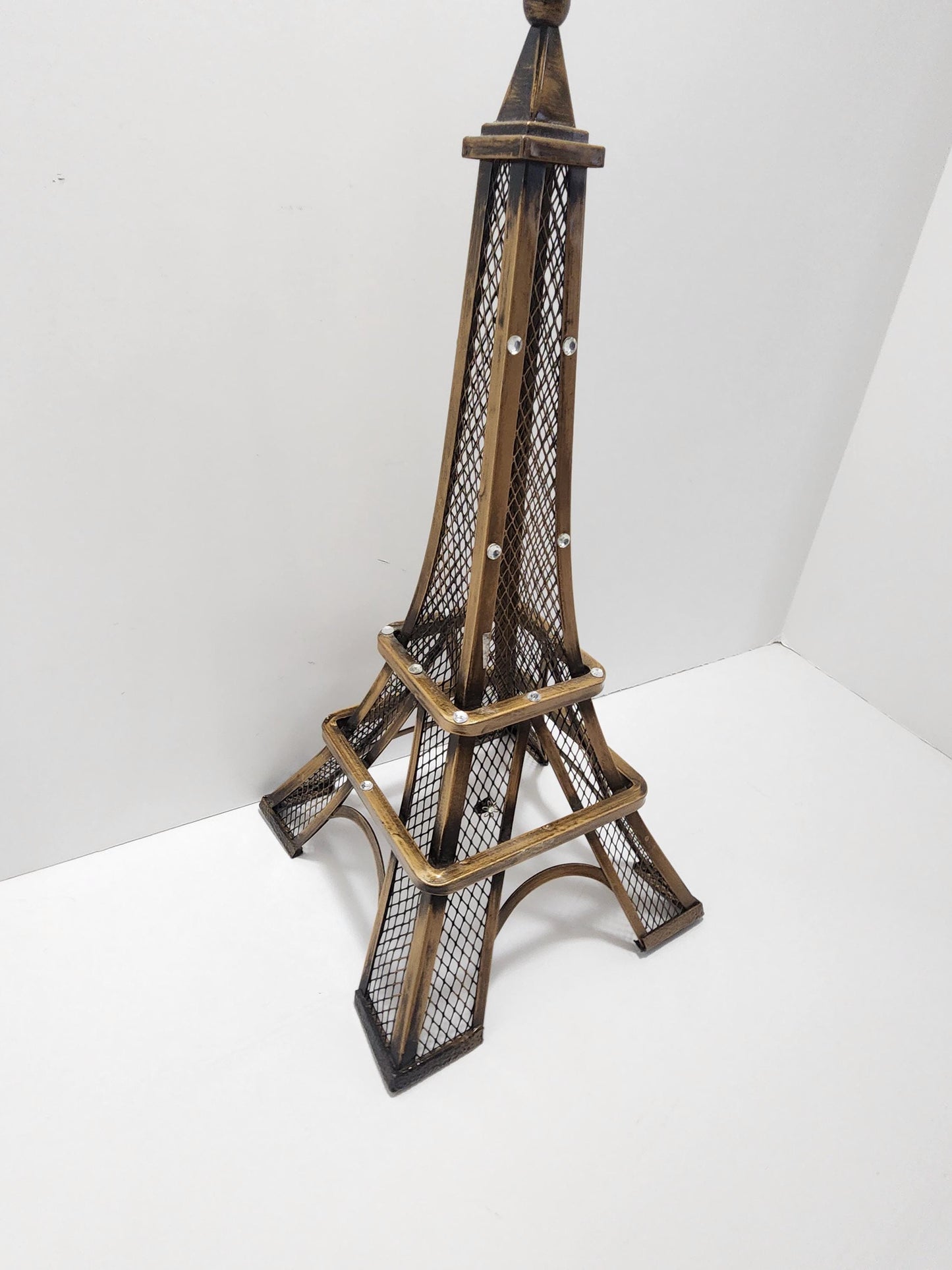 Eiffel Tower Centerpiece - Decor - Home Decor - Monuments - Eiffel Tower - France - Effiel Tower Decor - World - Centerpiece