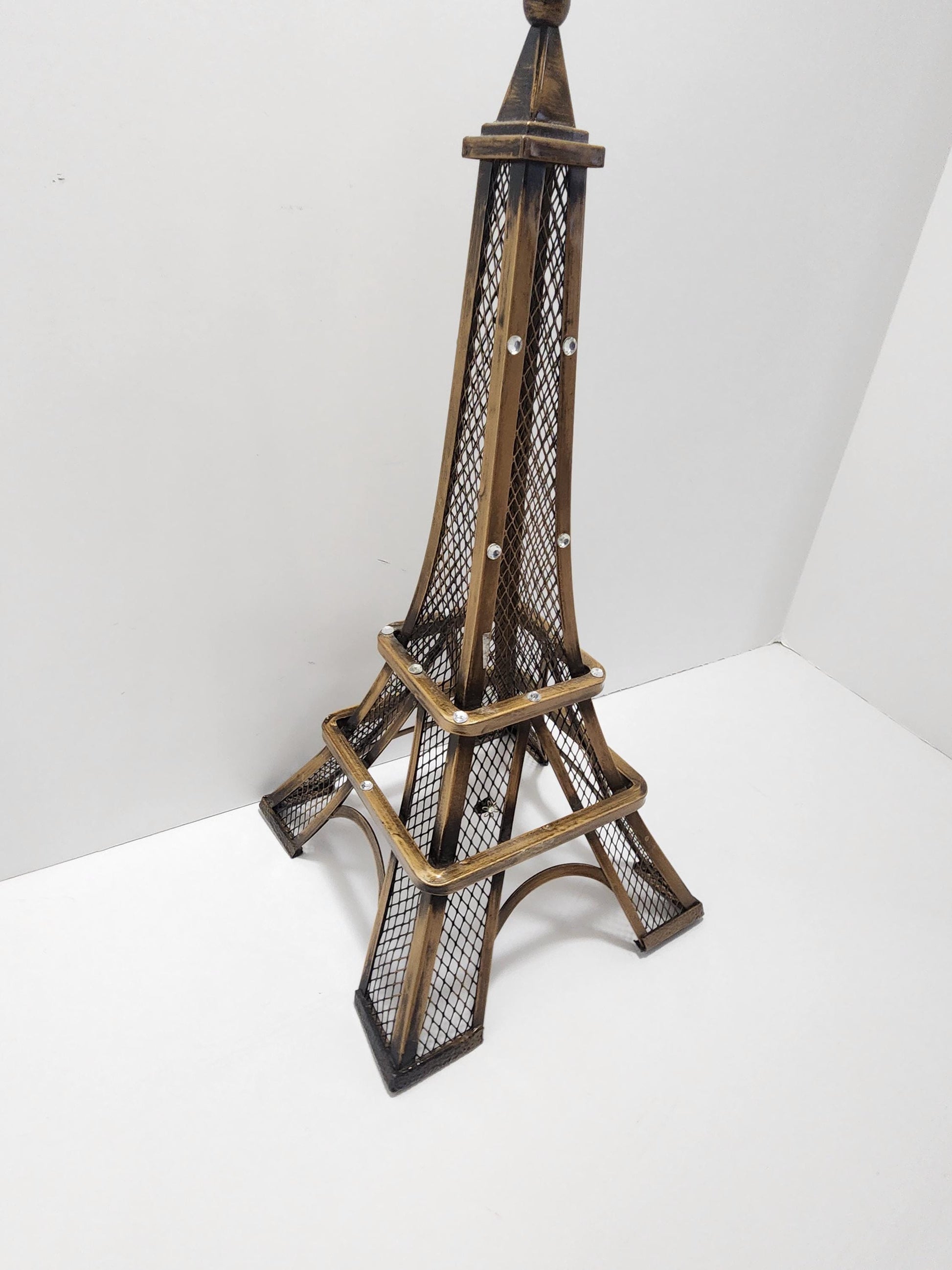 Eiffel Tower Centerpiece - Decor - Home Decor - Monuments - Eiffel Tower - France - Effiel Tower Decor - World - Centerpiece