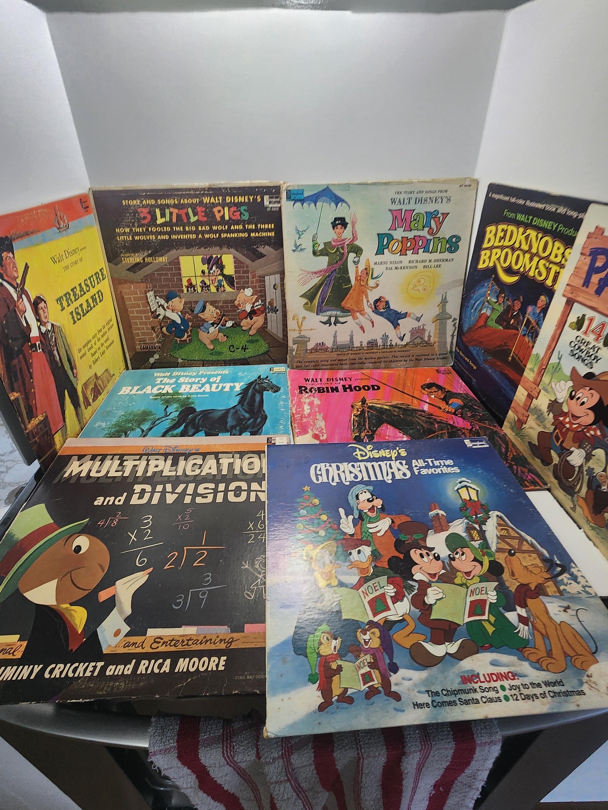 Disneyland 1960s 1970s Vintage Vinyl Records - Disney - Vintage Disney - Disneyland - Vinyl - Records - Christmas Carols - Disney Music